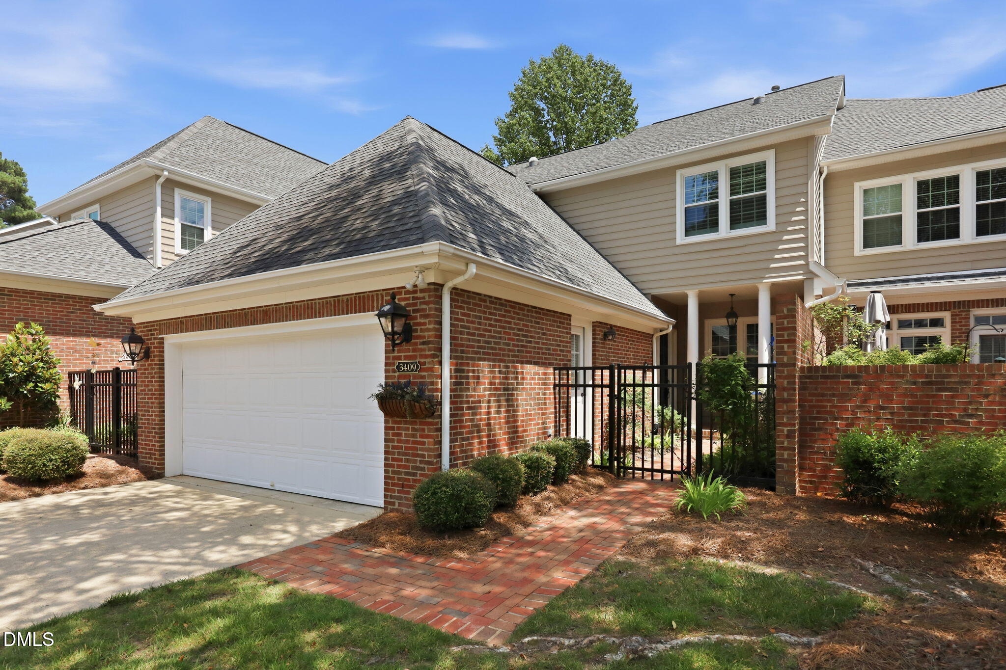 3409 Sir Colleton Court Property Photo 1