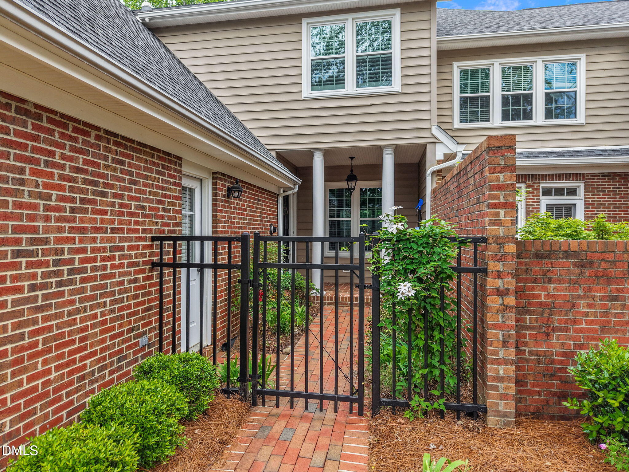3409 Sir Colleton Court Property Photo 2