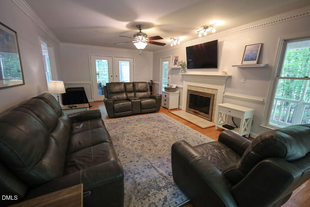 2013 Fox Den Property Photo 4