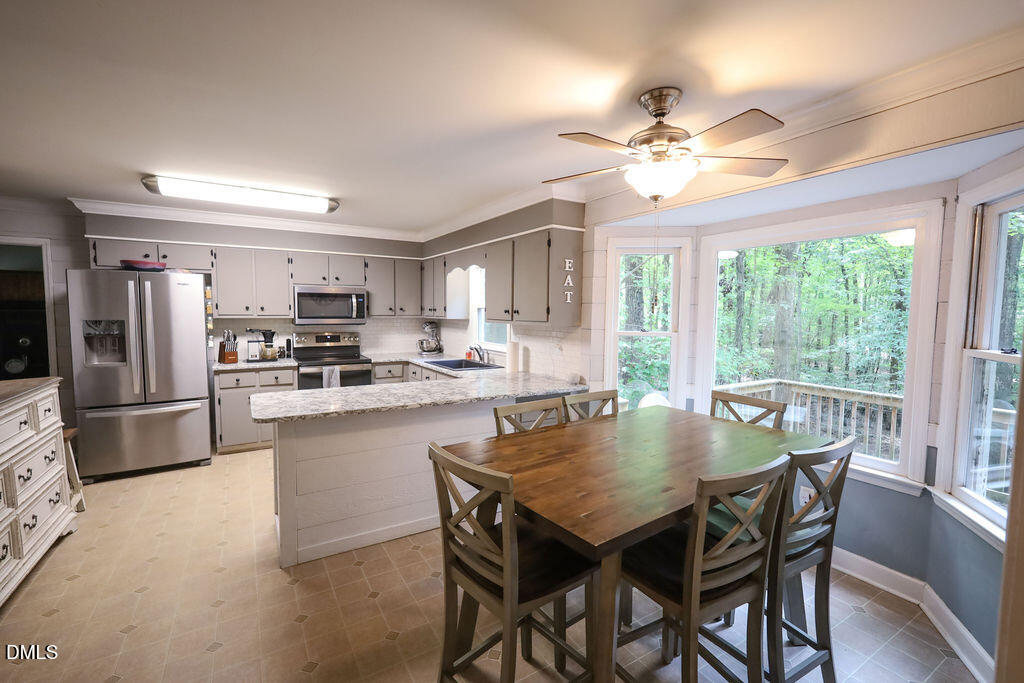 2013 Fox Den Property Photo 7