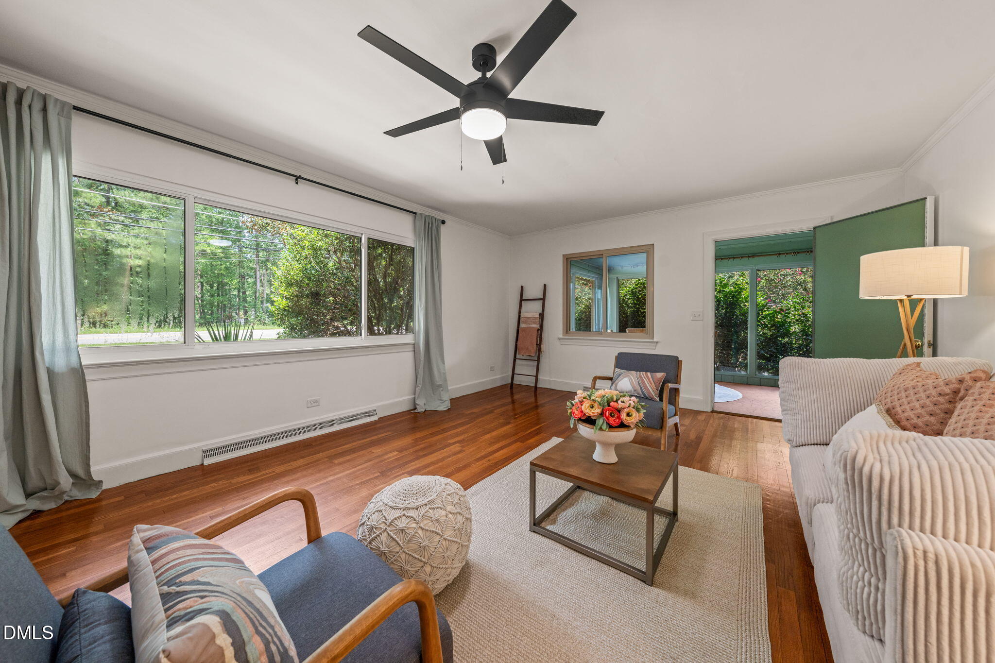 3525 Hope Valley Road Property Photo 4
