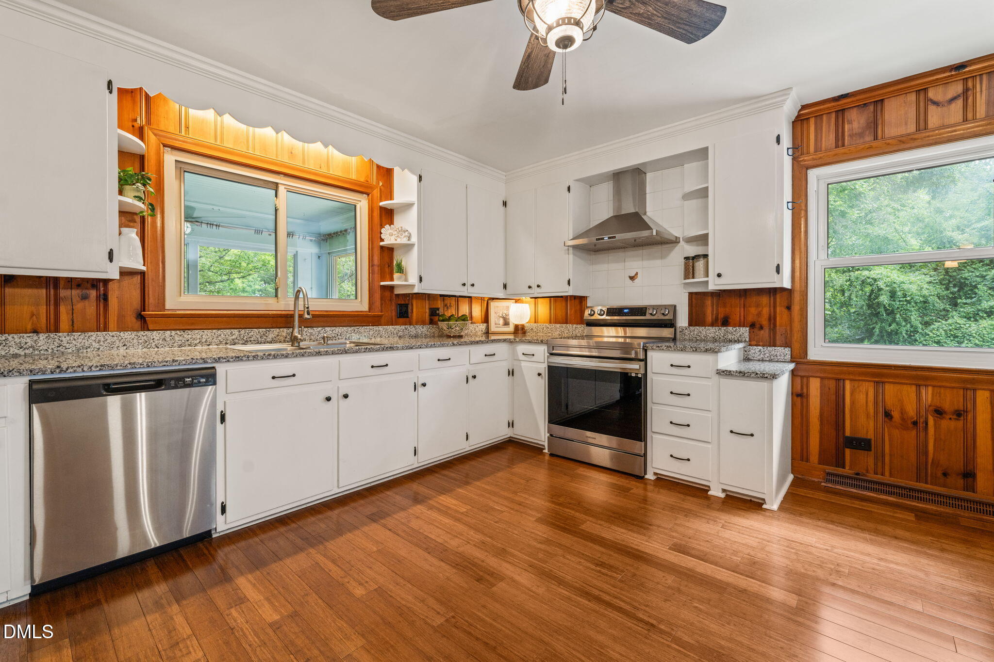 3525 Hope Valley Road Property Photo 8