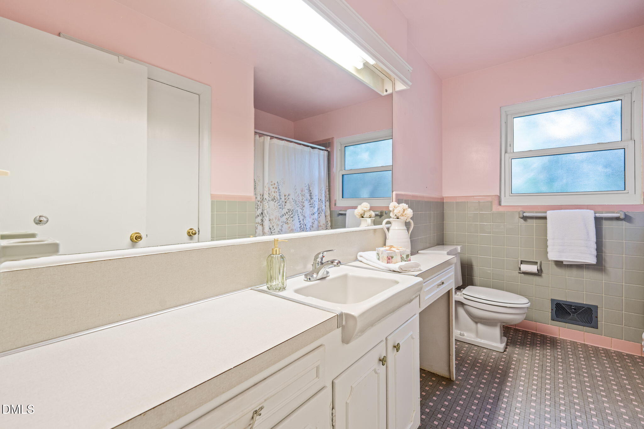 3525 Hope Valley Road Property Photo 16