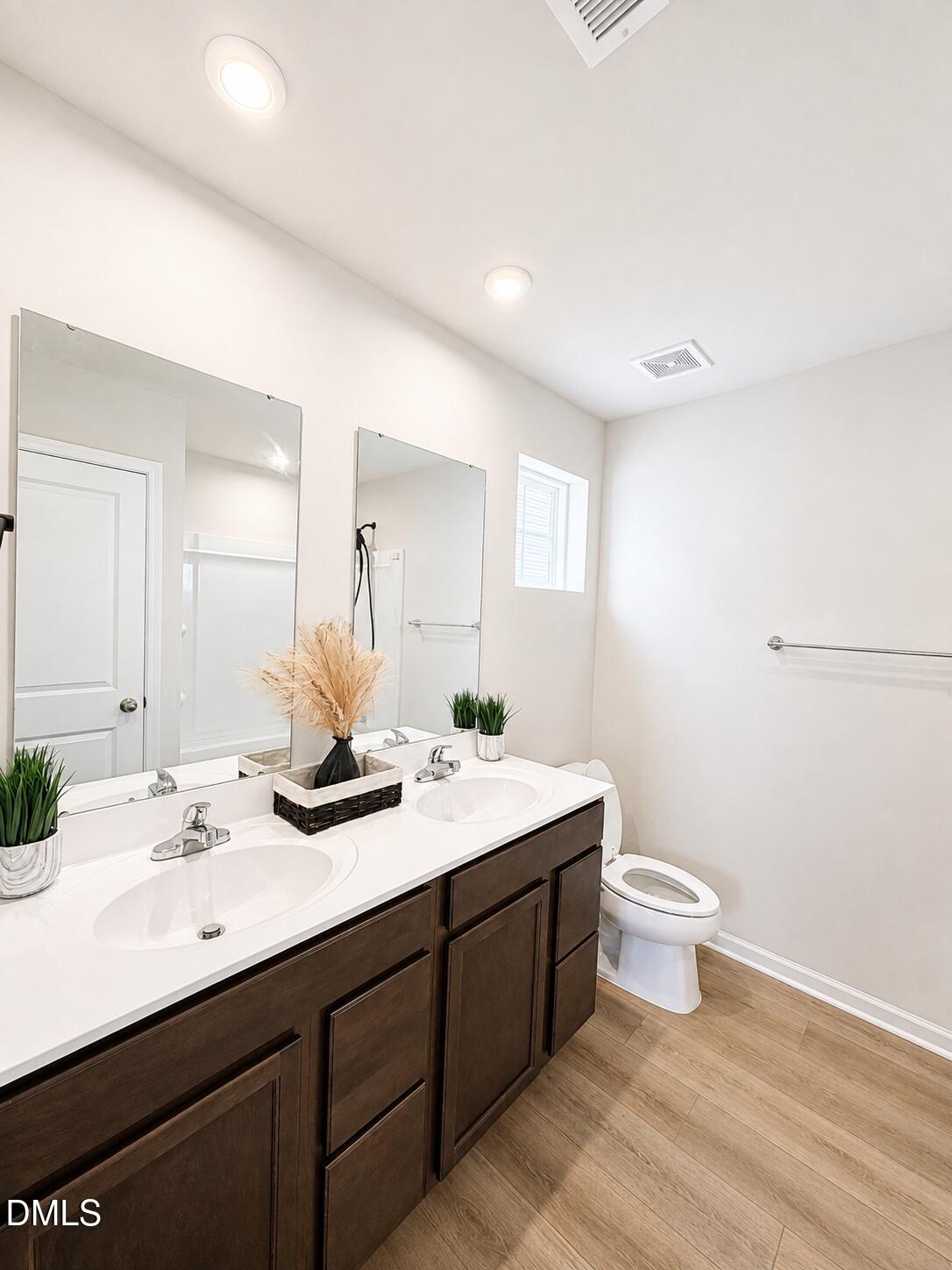 6858 Tarik Lane Property Photo 16