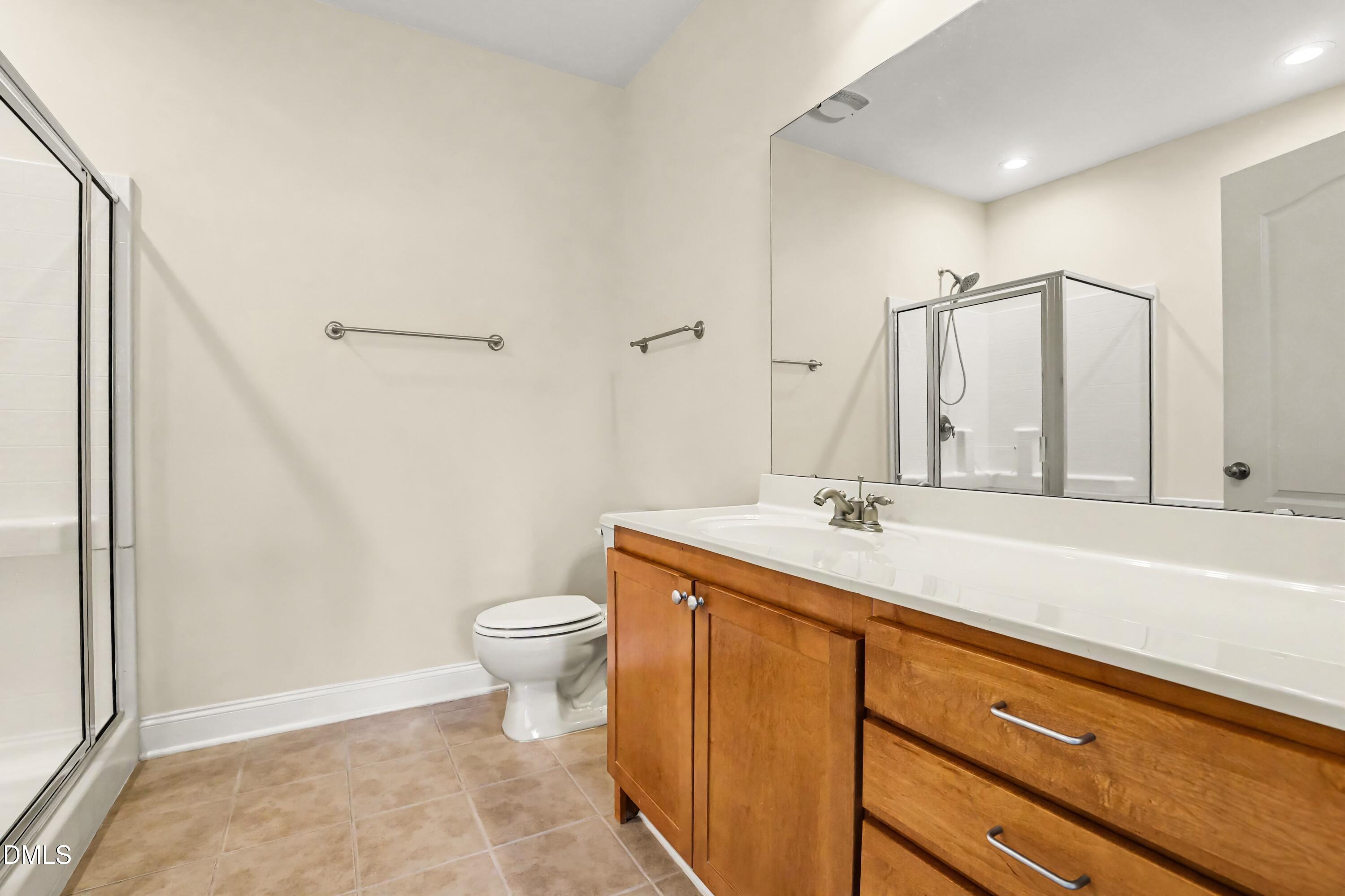 3810 Lunceston Way 301 Property Photo 9