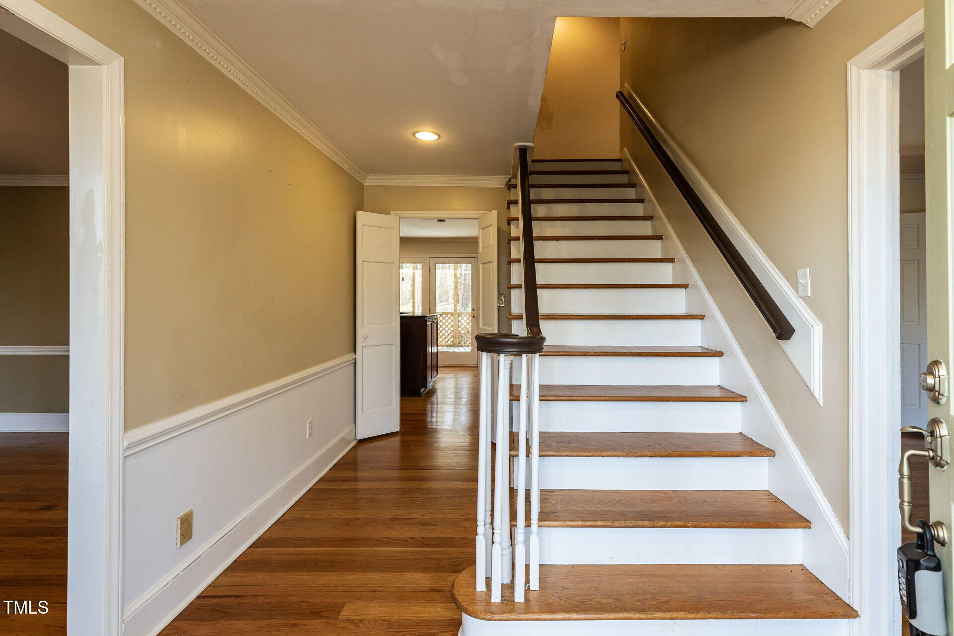 501 Queensferry Road Property Photo 4