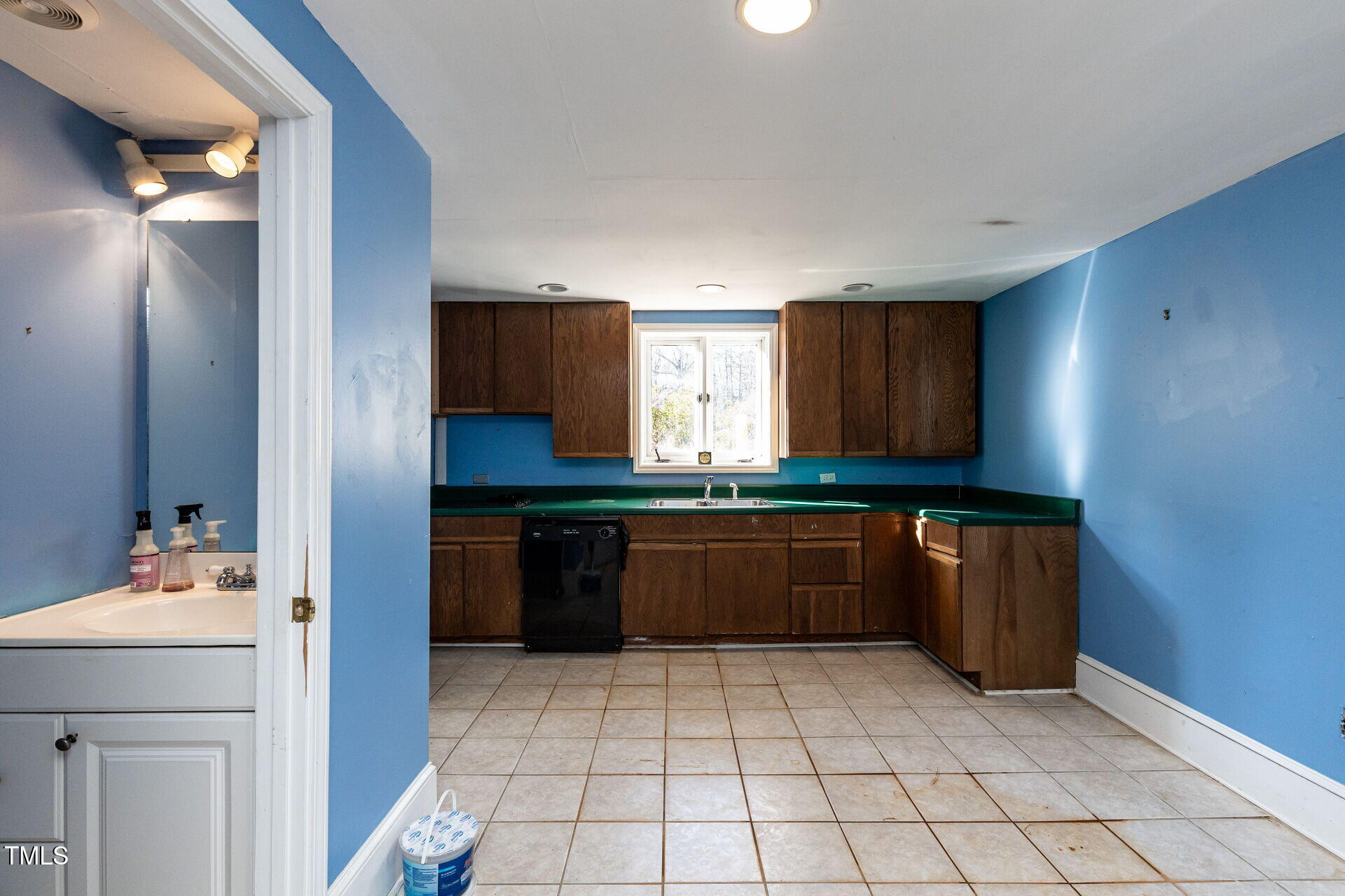 501 Queensferry Road Property Photo 37