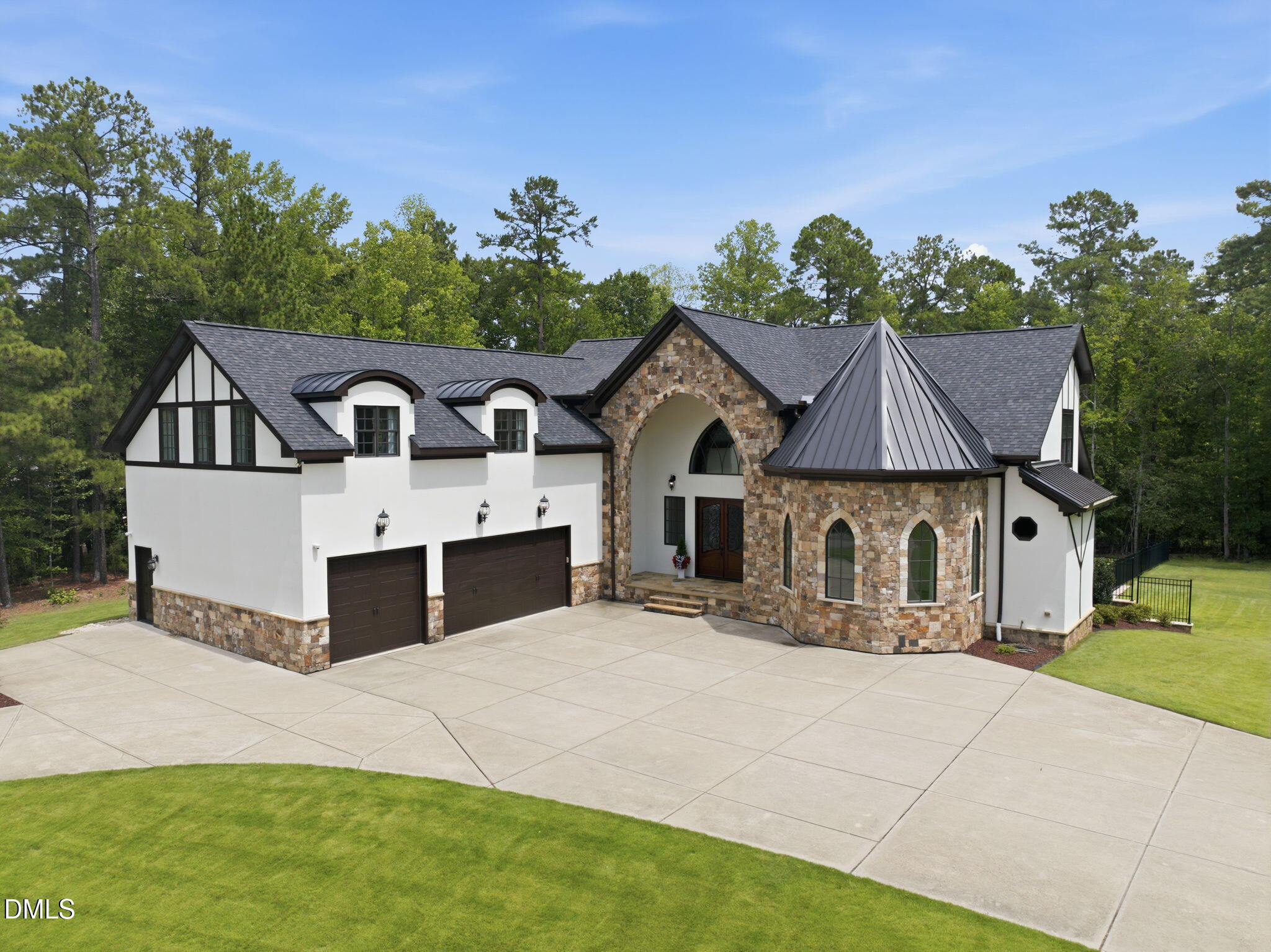 222 American Court Property Photo 1