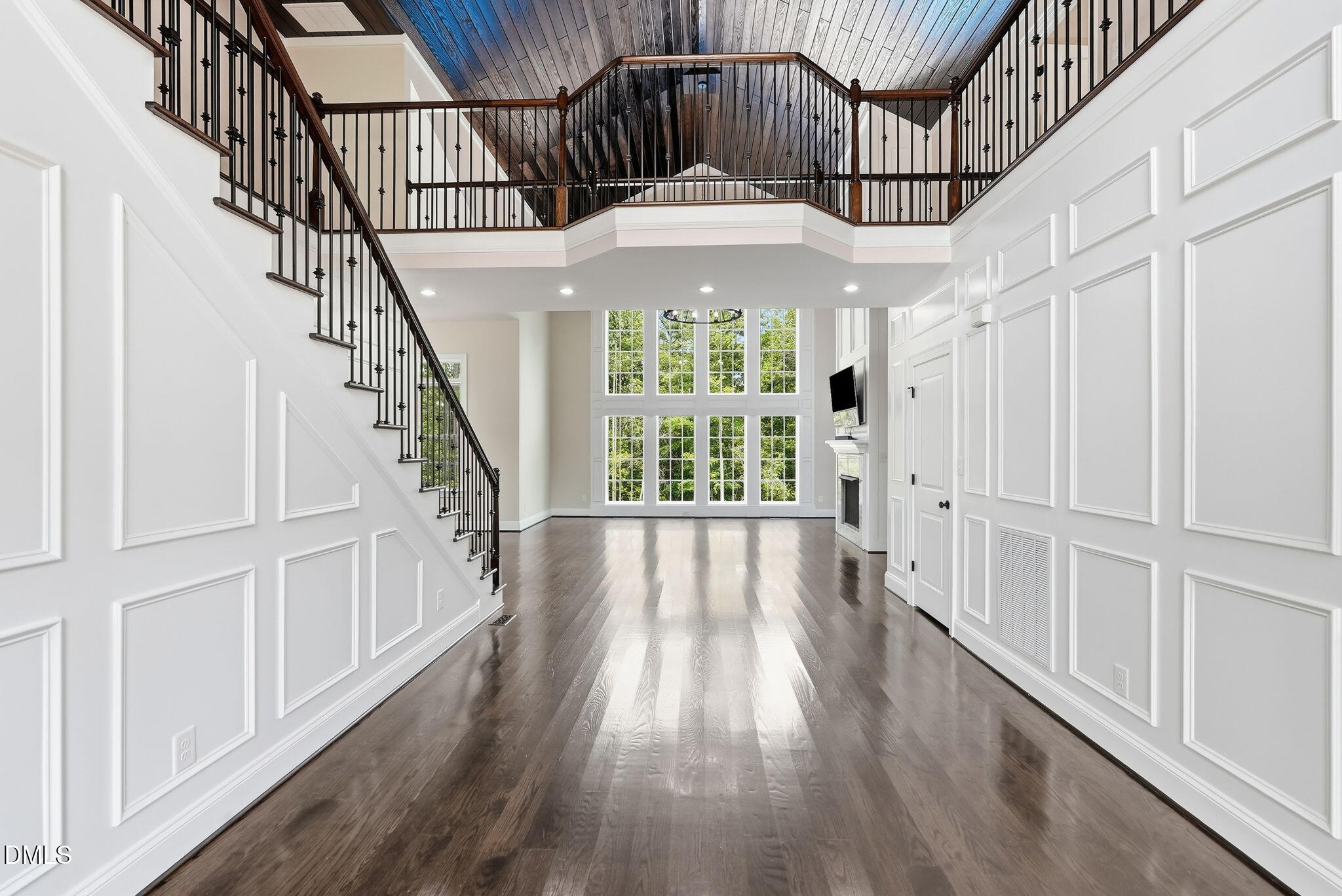 222 American Court Property Photo 9