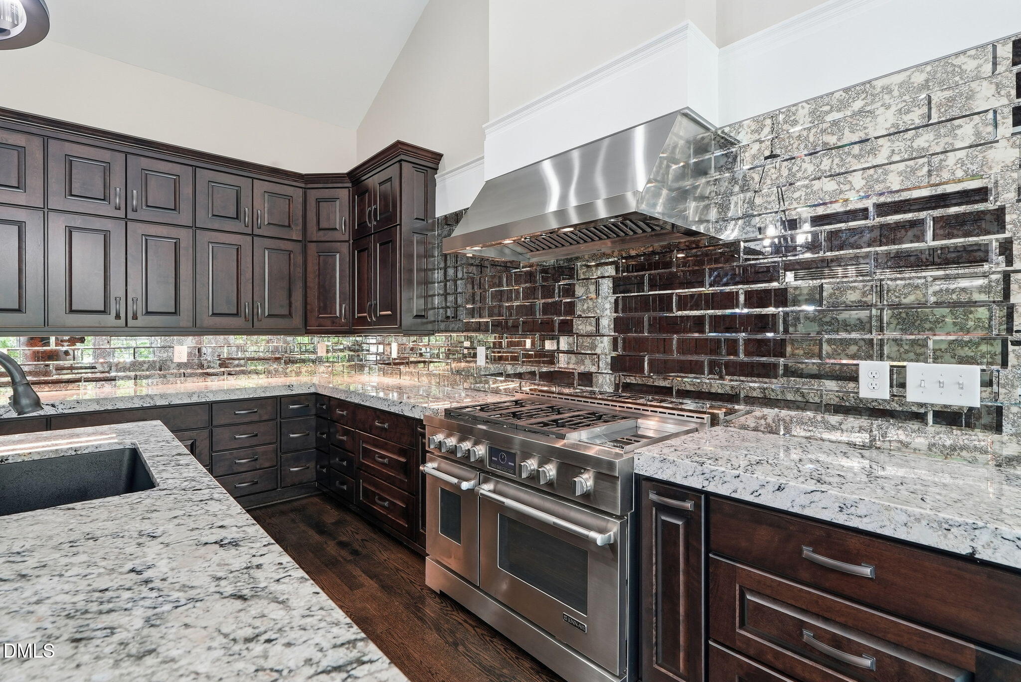 222 American Court Property Photo 27