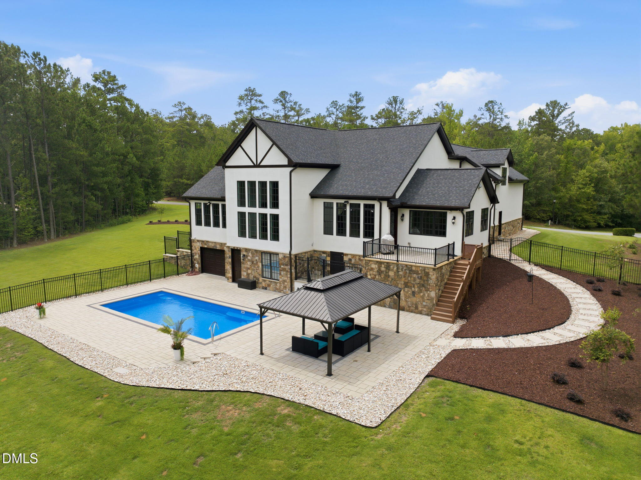 222 American Court Property Photo 88