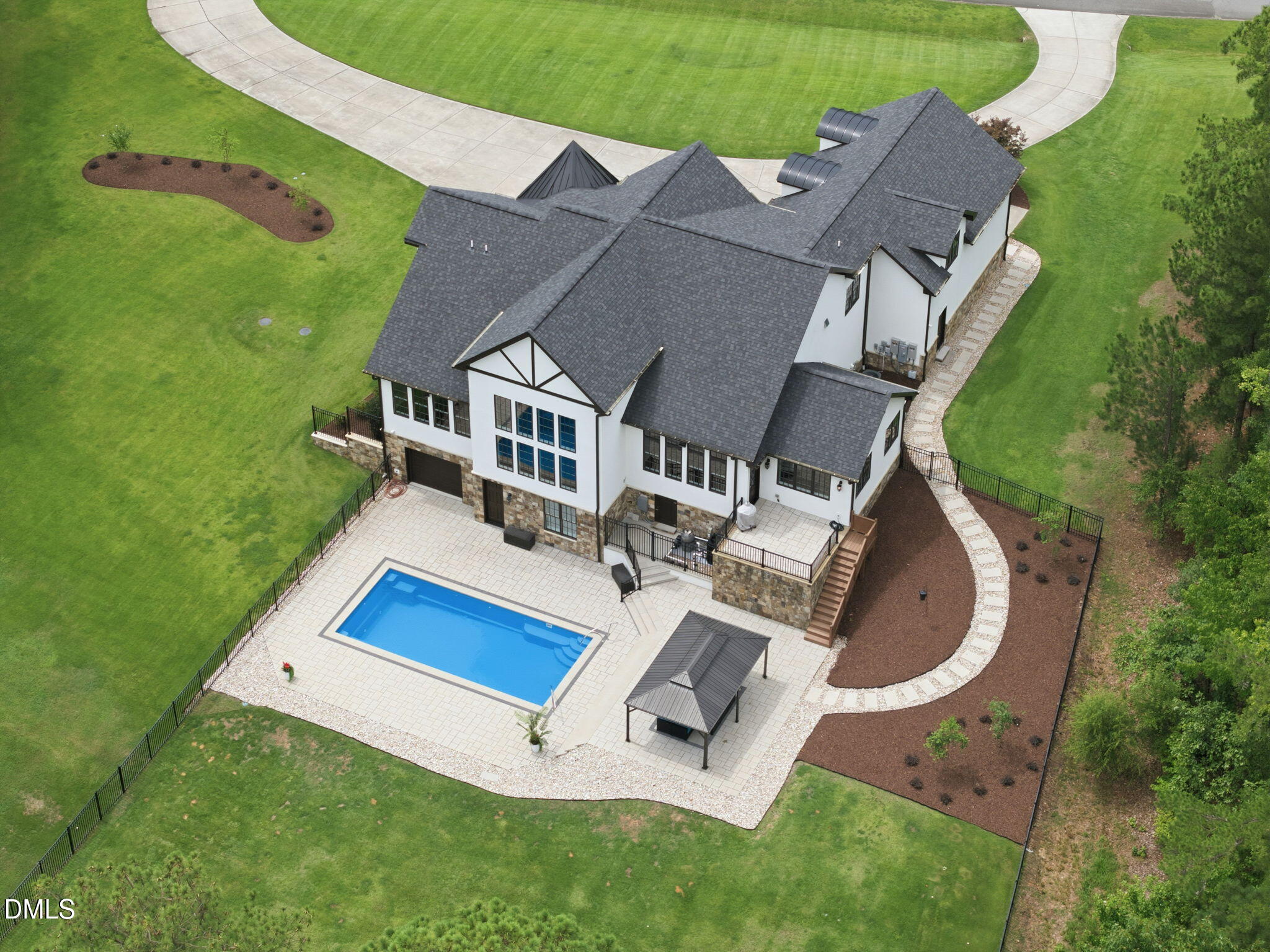 222 American Court Property Photo 89