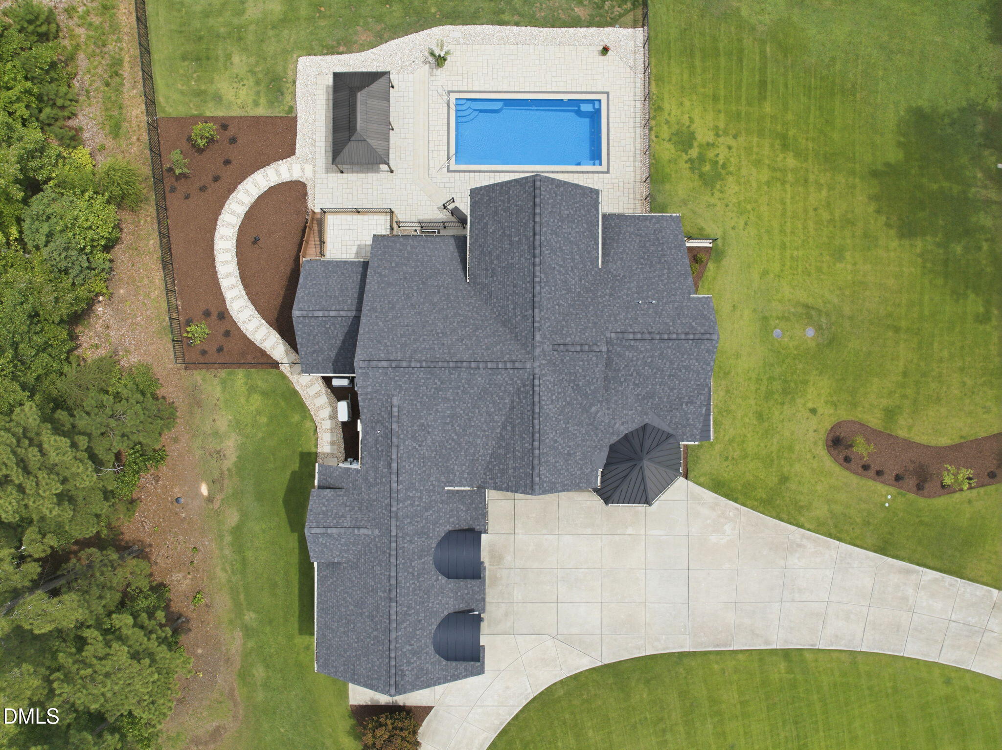222 American Court Property Photo 93