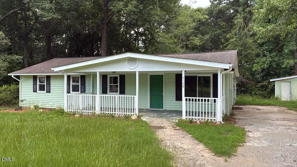 5128 Sunset Lake Road Property Photo 1