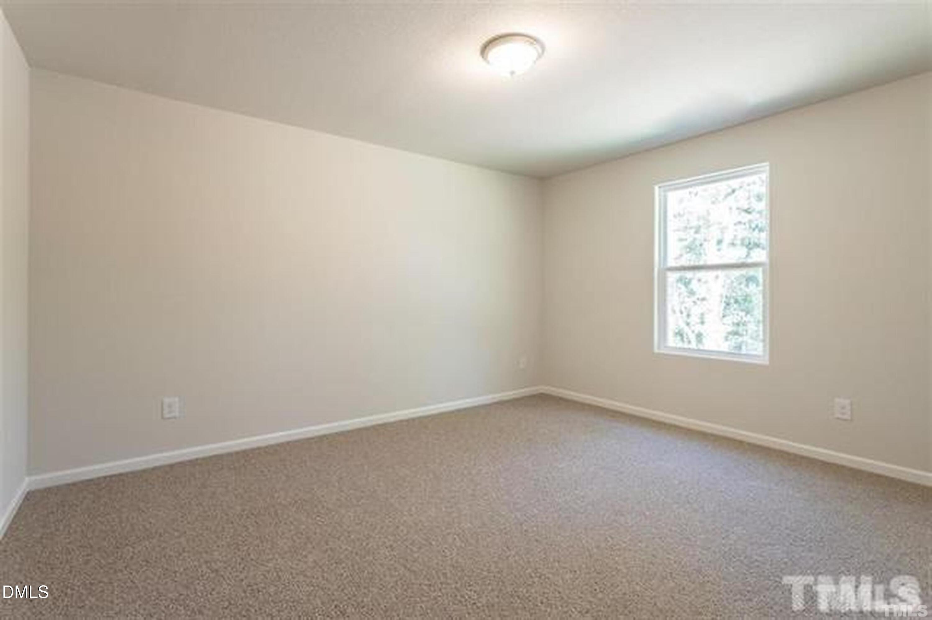 712 Howling Wind Drive Property Photo 14