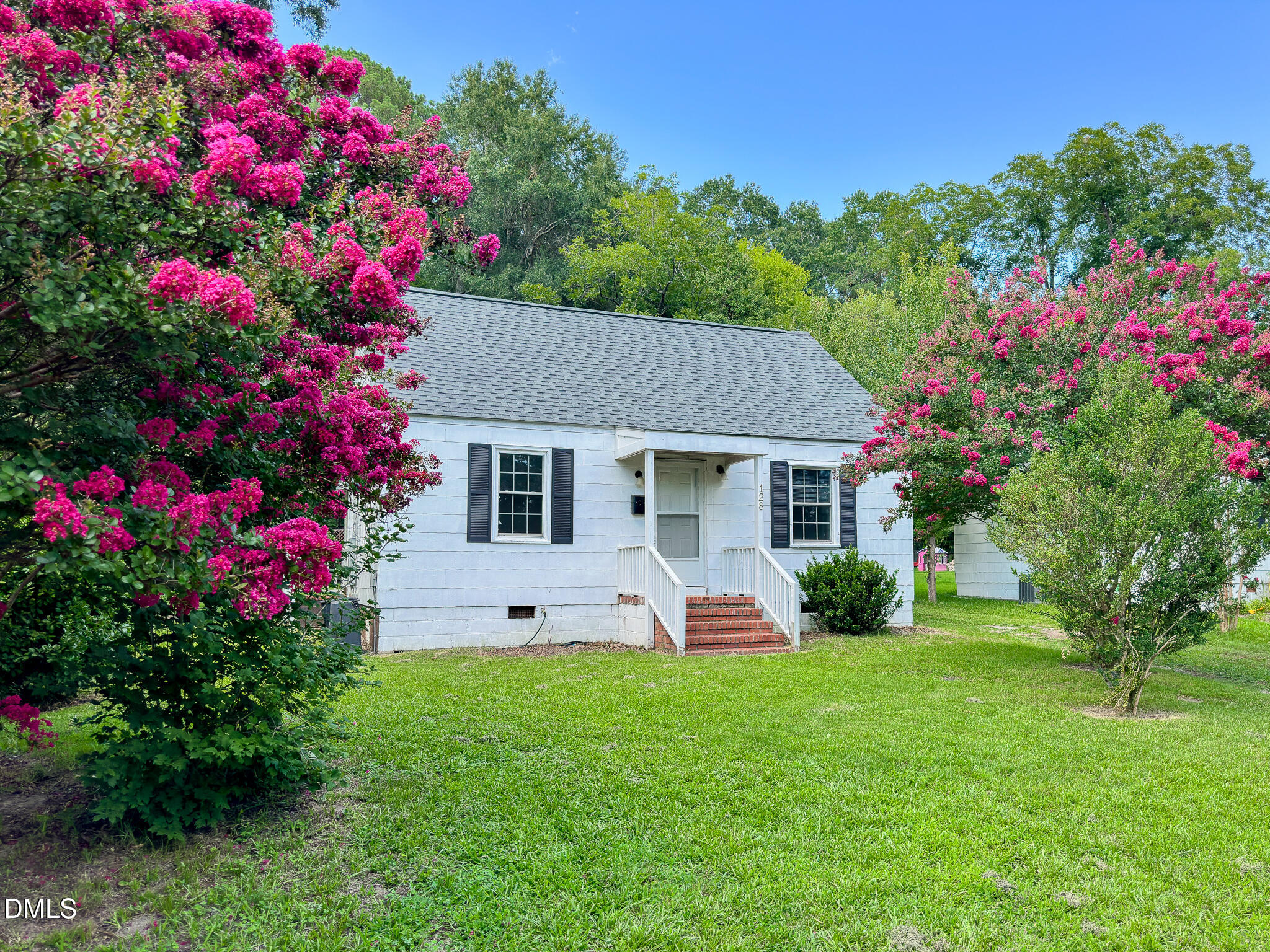128 Battle Avenue Property Photo 1
