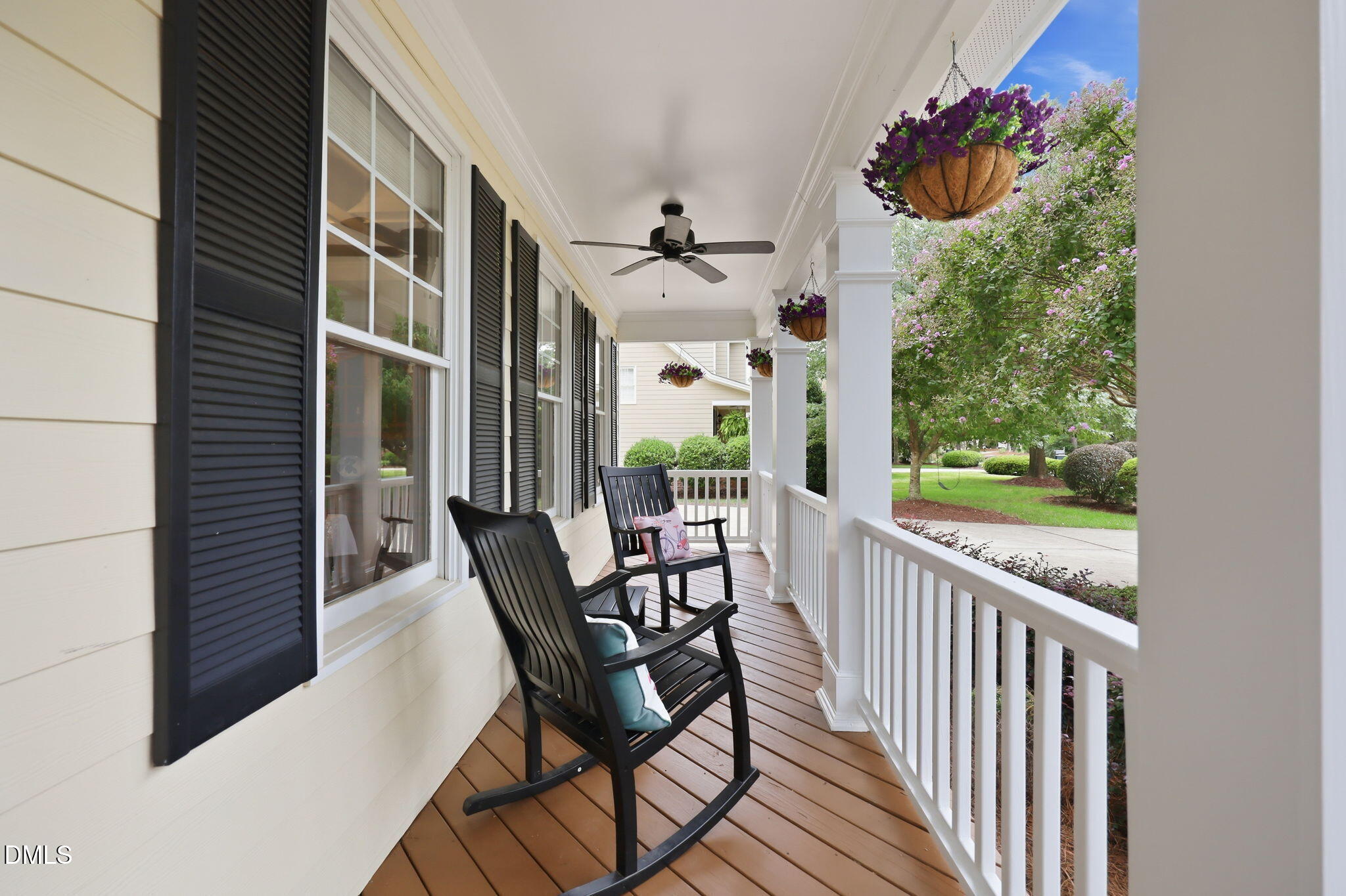 1817 Old College Circle Property Photo 10