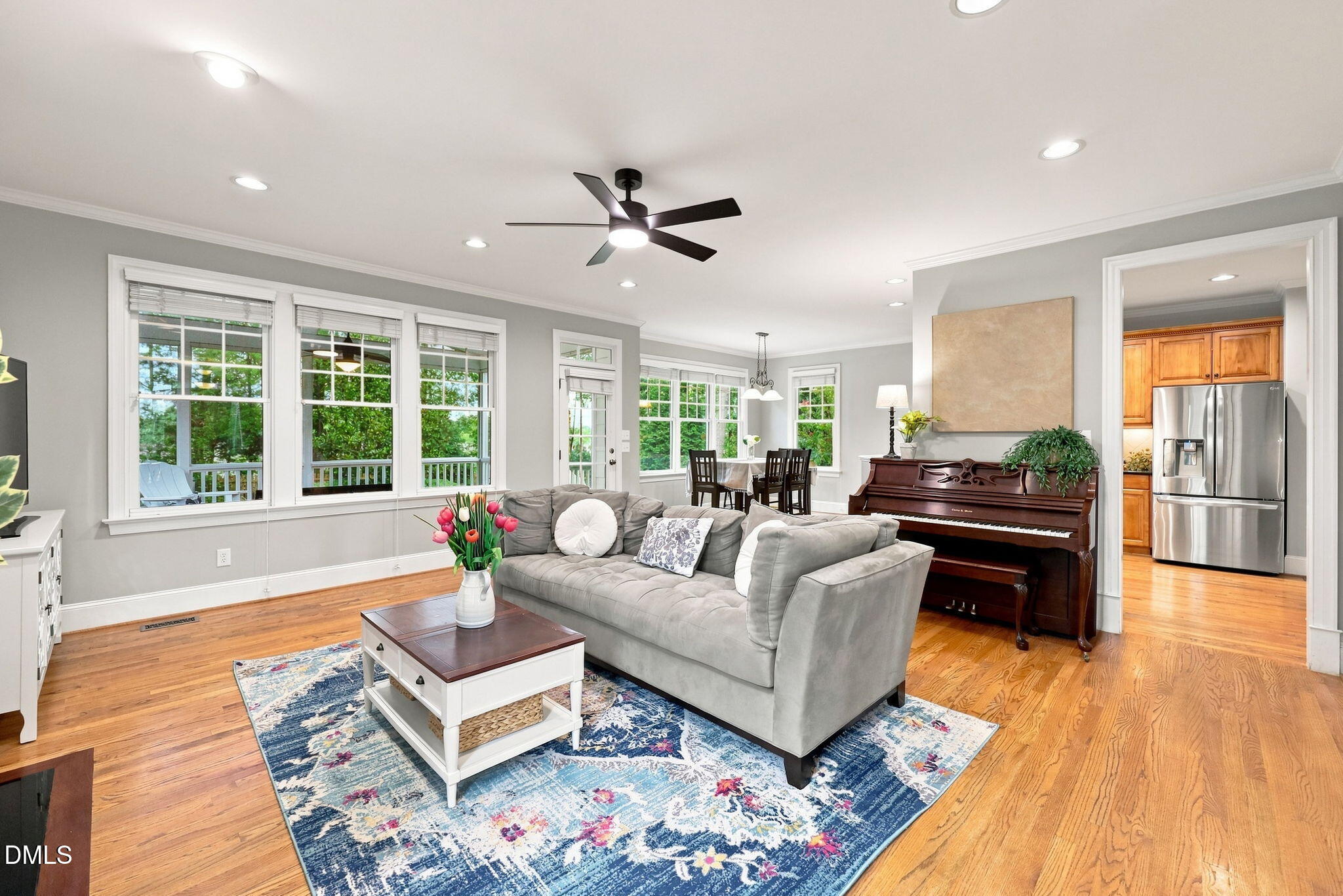 1817 Old College Circle Property Photo 13