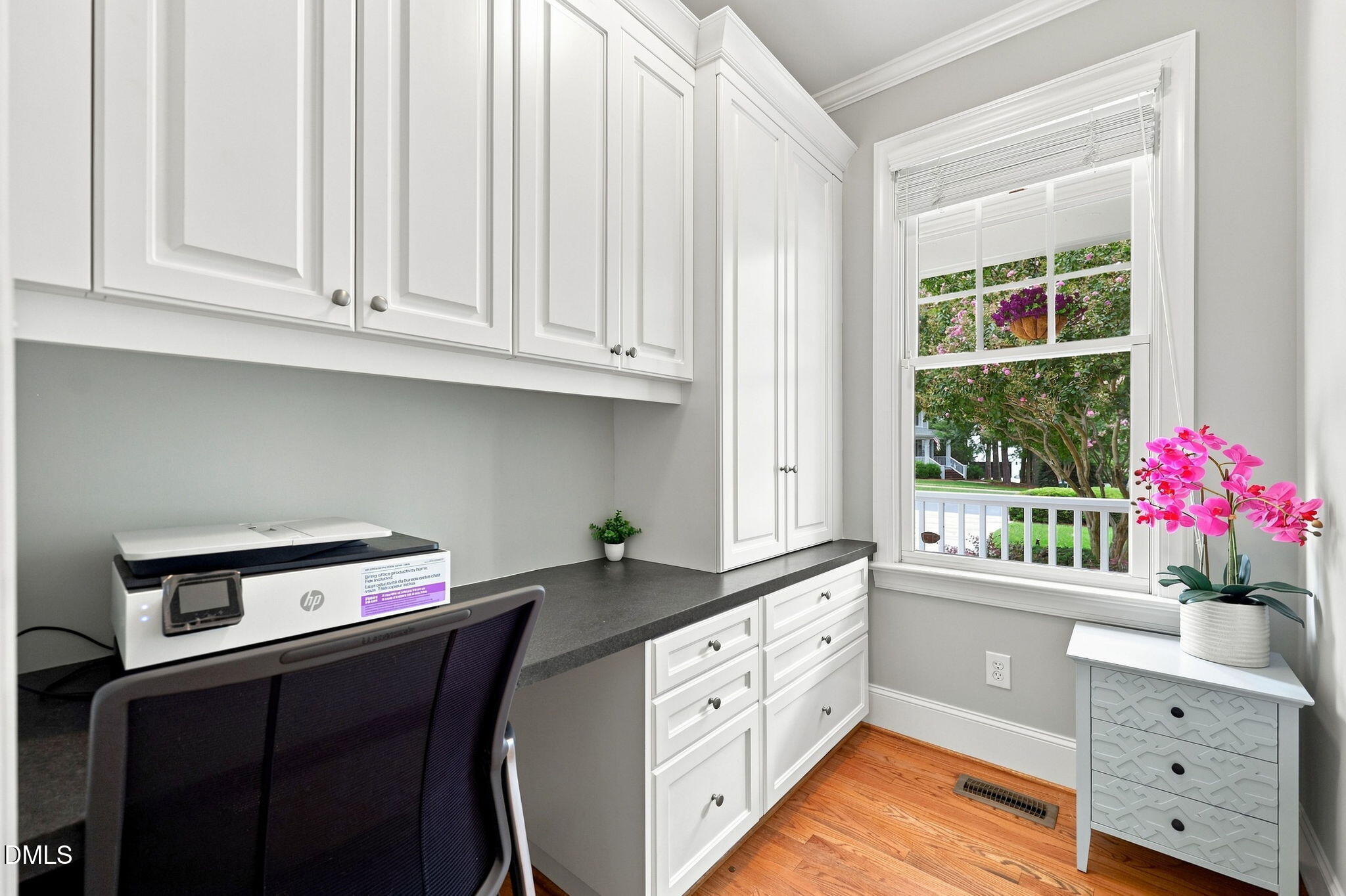 1817 Old College Circle Property Photo 15