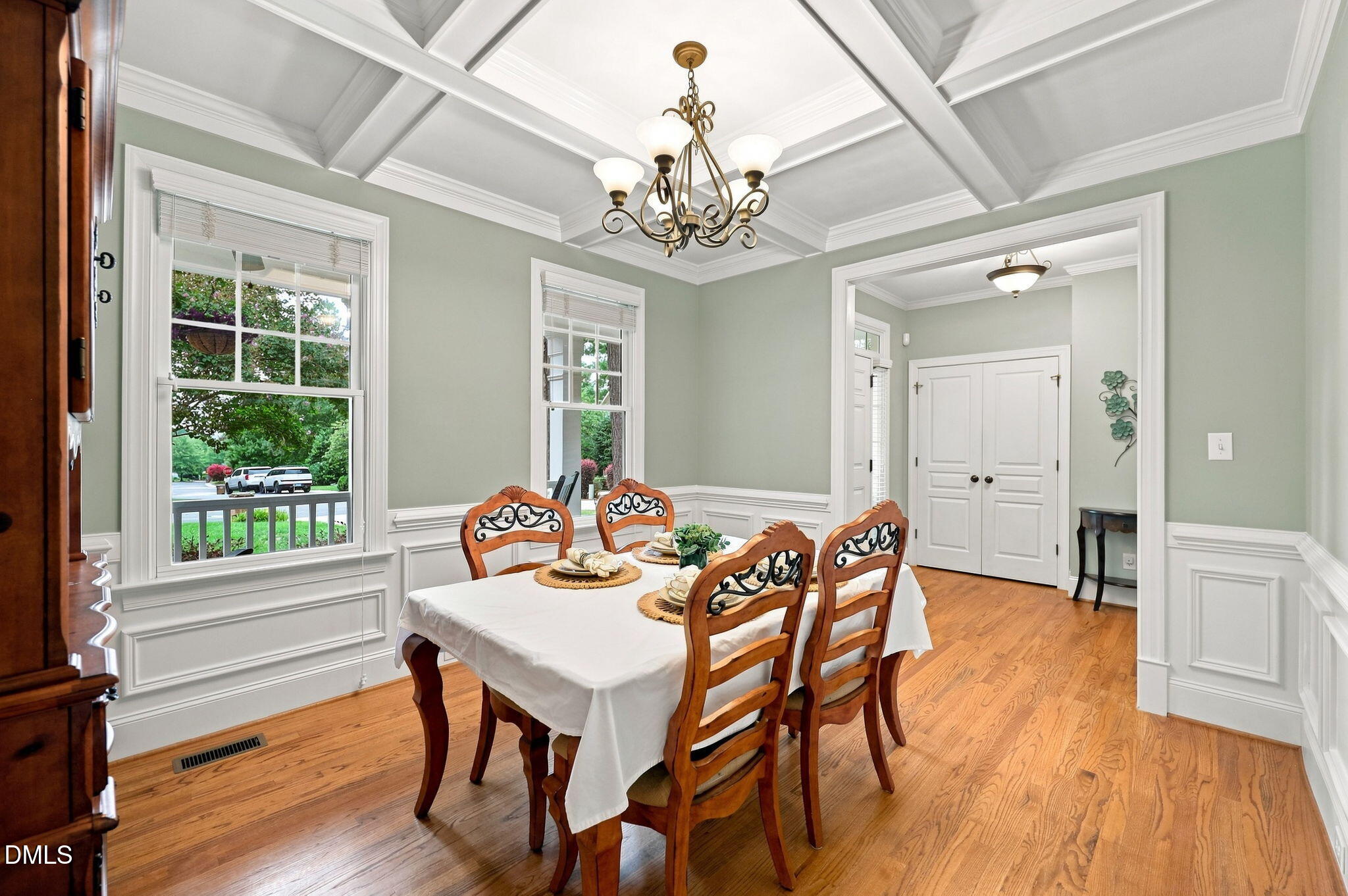 1817 Old College Circle Property Photo 16