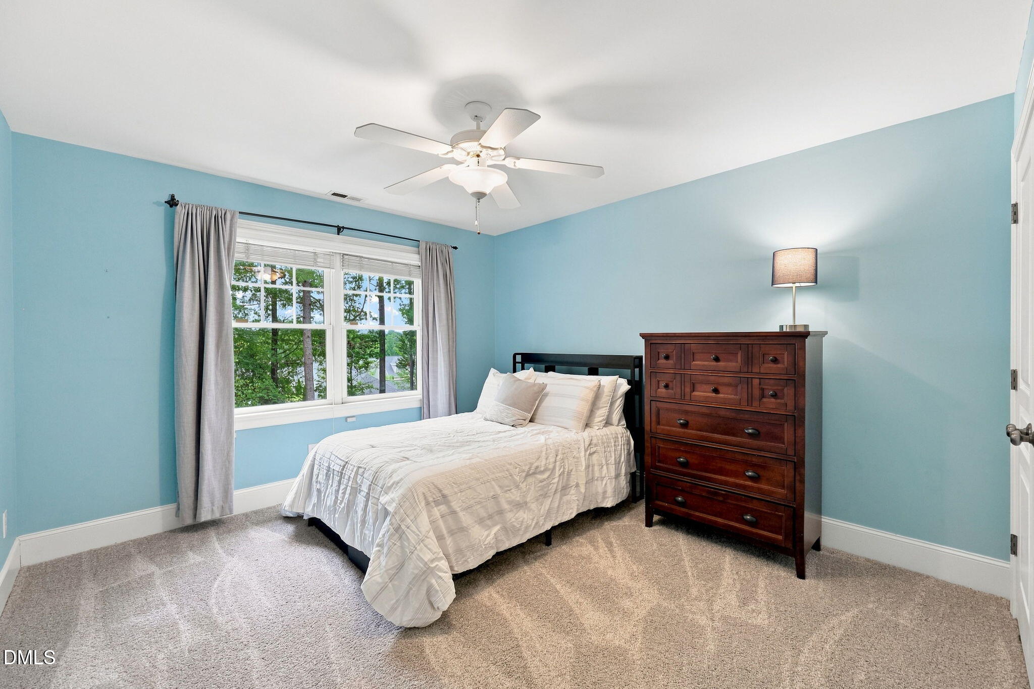 1817 Old College Circle Property Photo 32