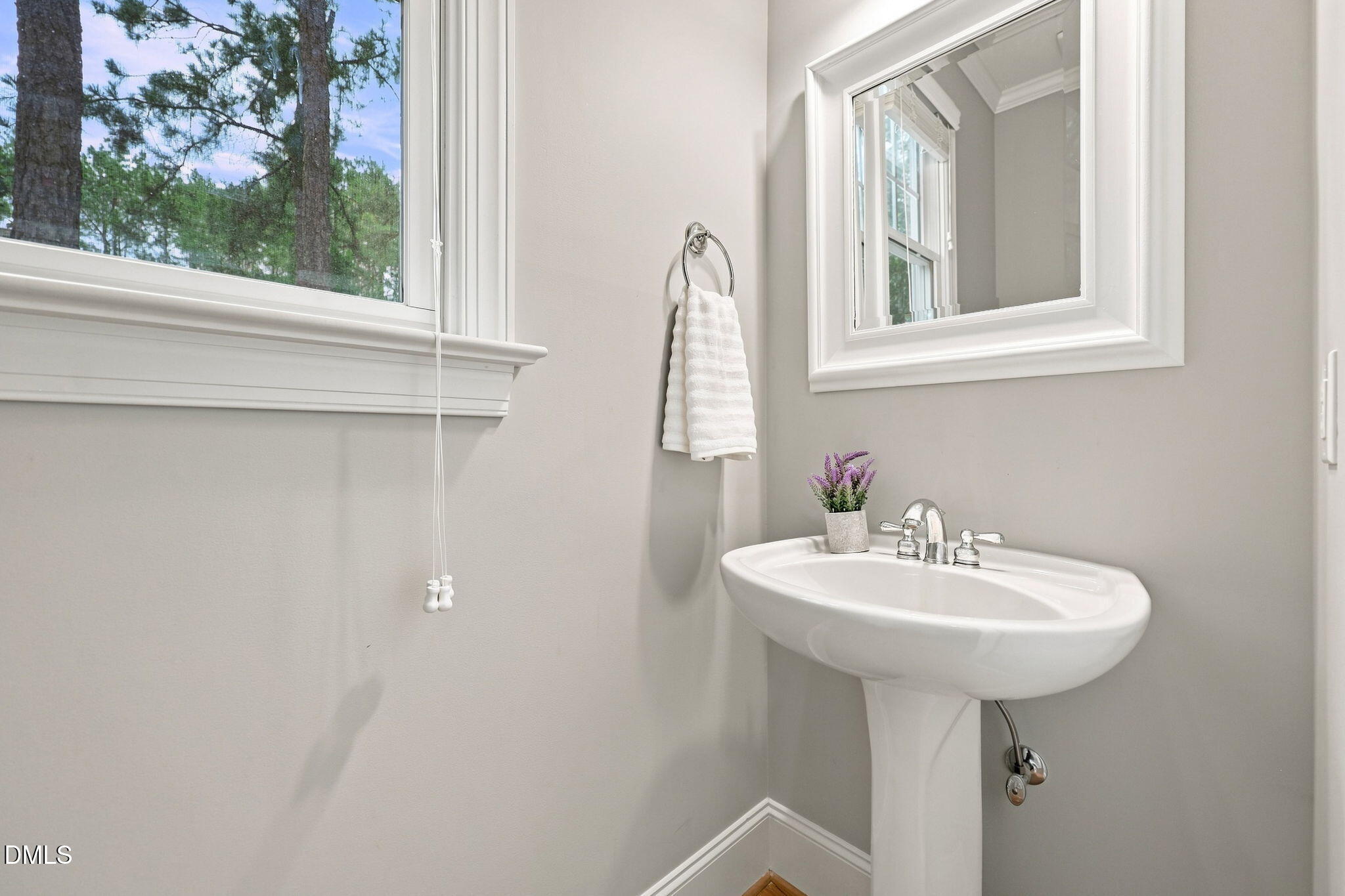1817 Old College Circle Property Photo 39
