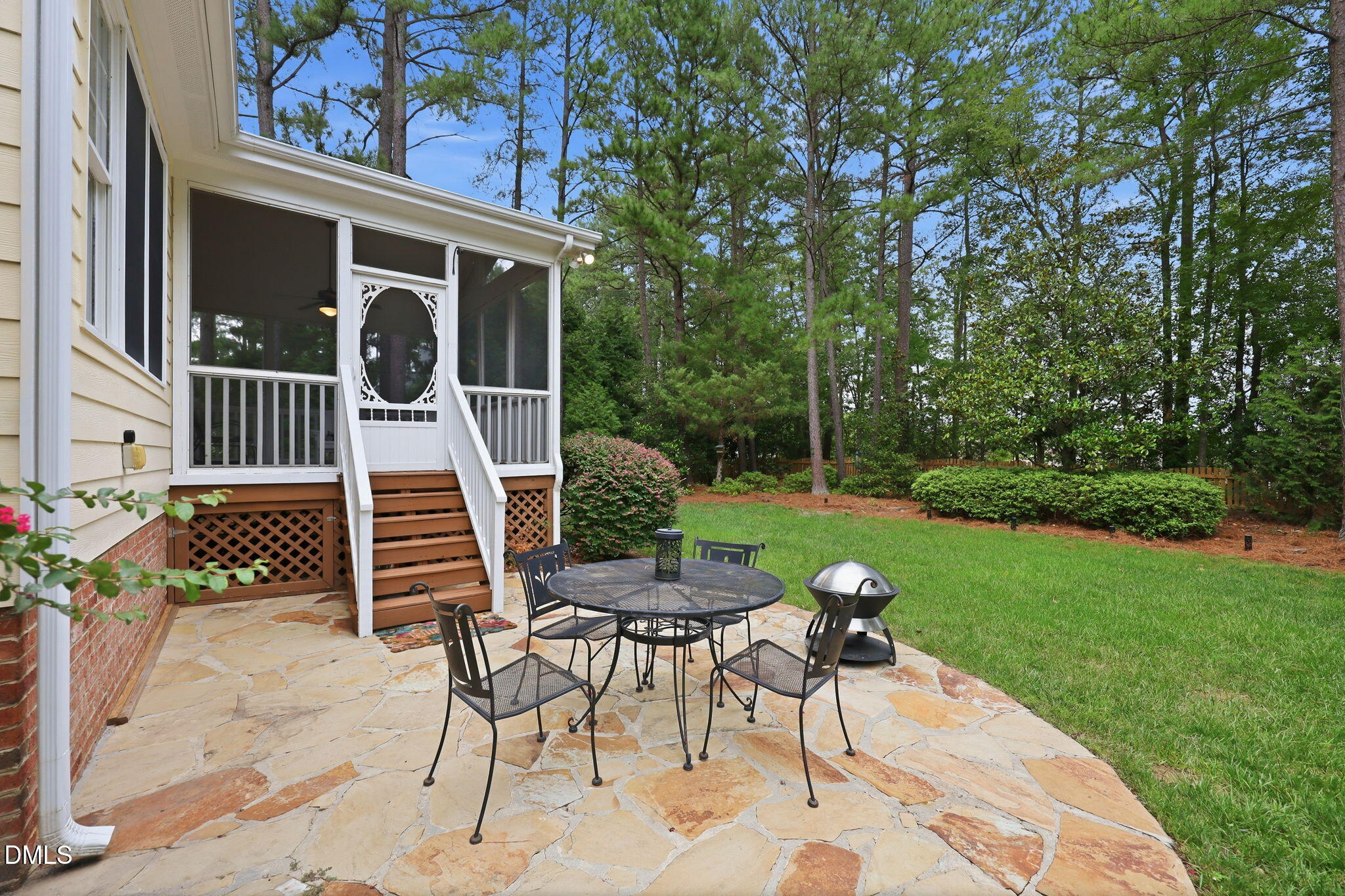 1817 Old College Circle Property Photo 40