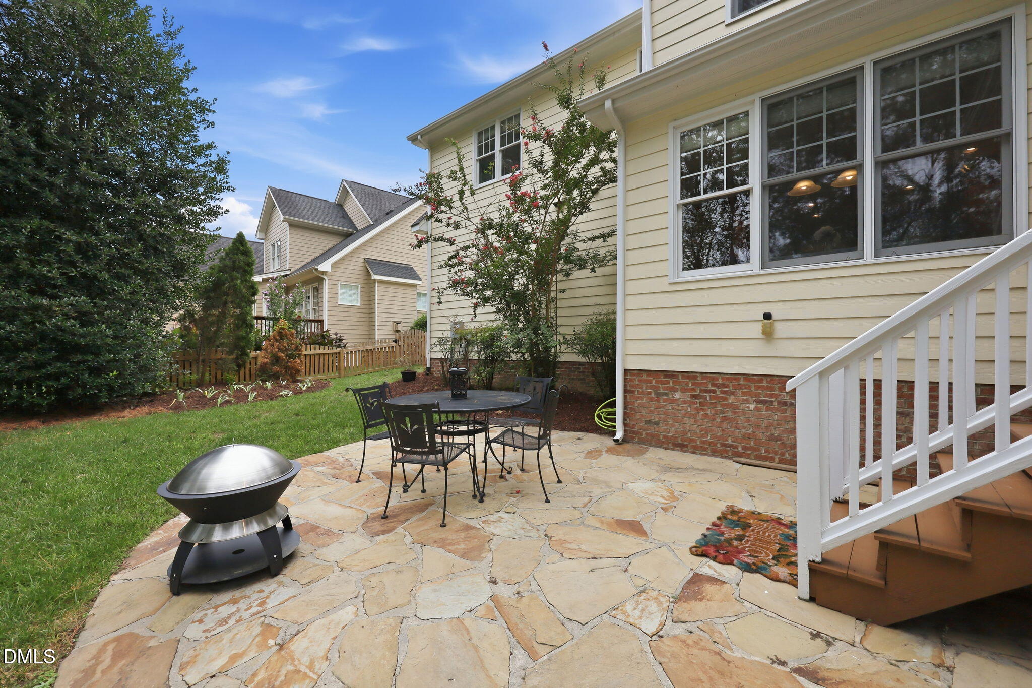 1817 Old College Circle Property Photo 42