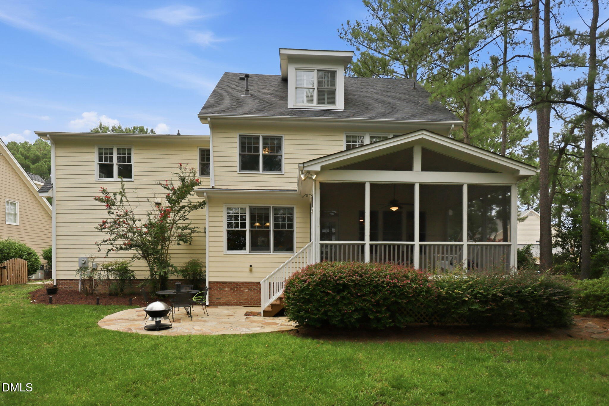1817 Old College Circle Property Photo 46