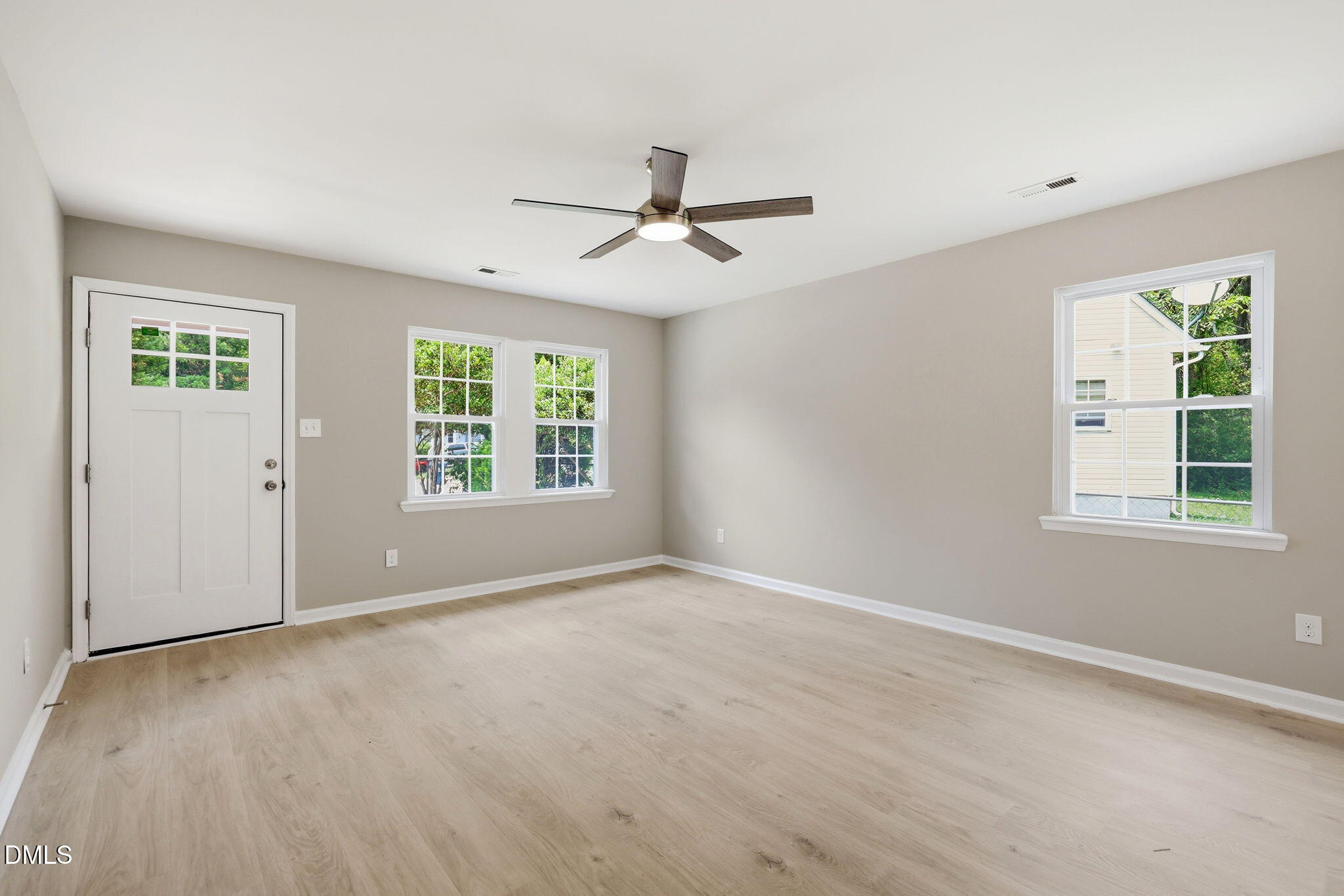 828 Shari Court Property Photo 11