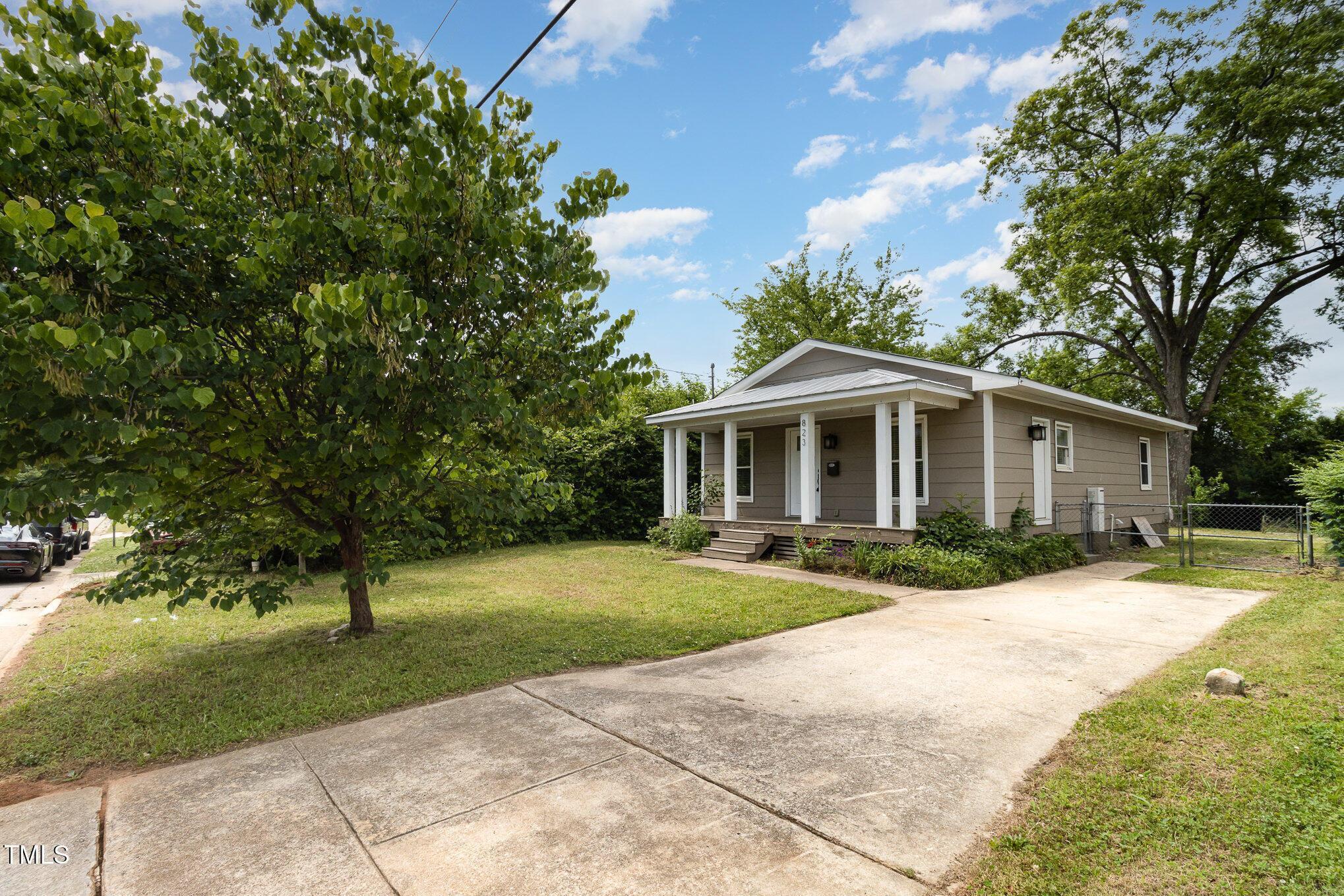 823 Cotton Place Property Photo 4