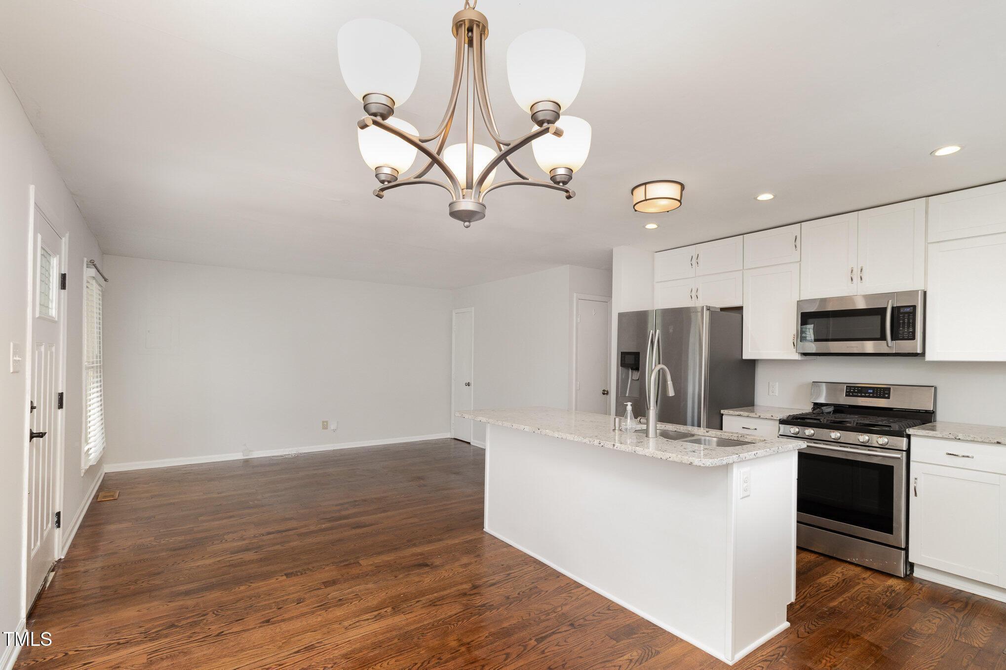 823 Cotton Place Property Photo 10