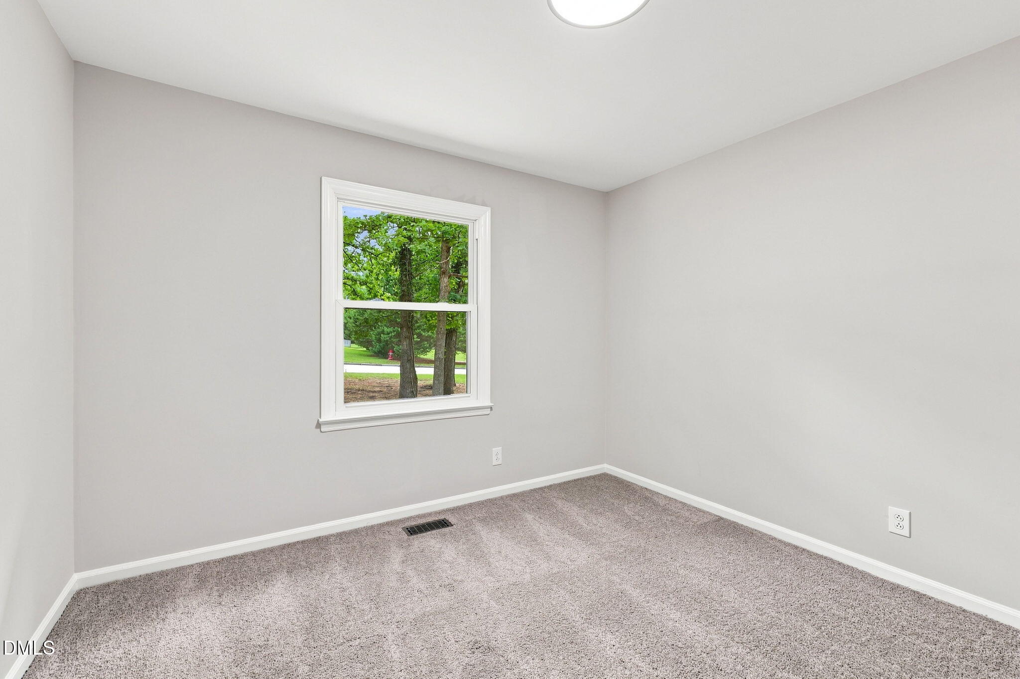 807 Yosemite Circle Property Photo 26