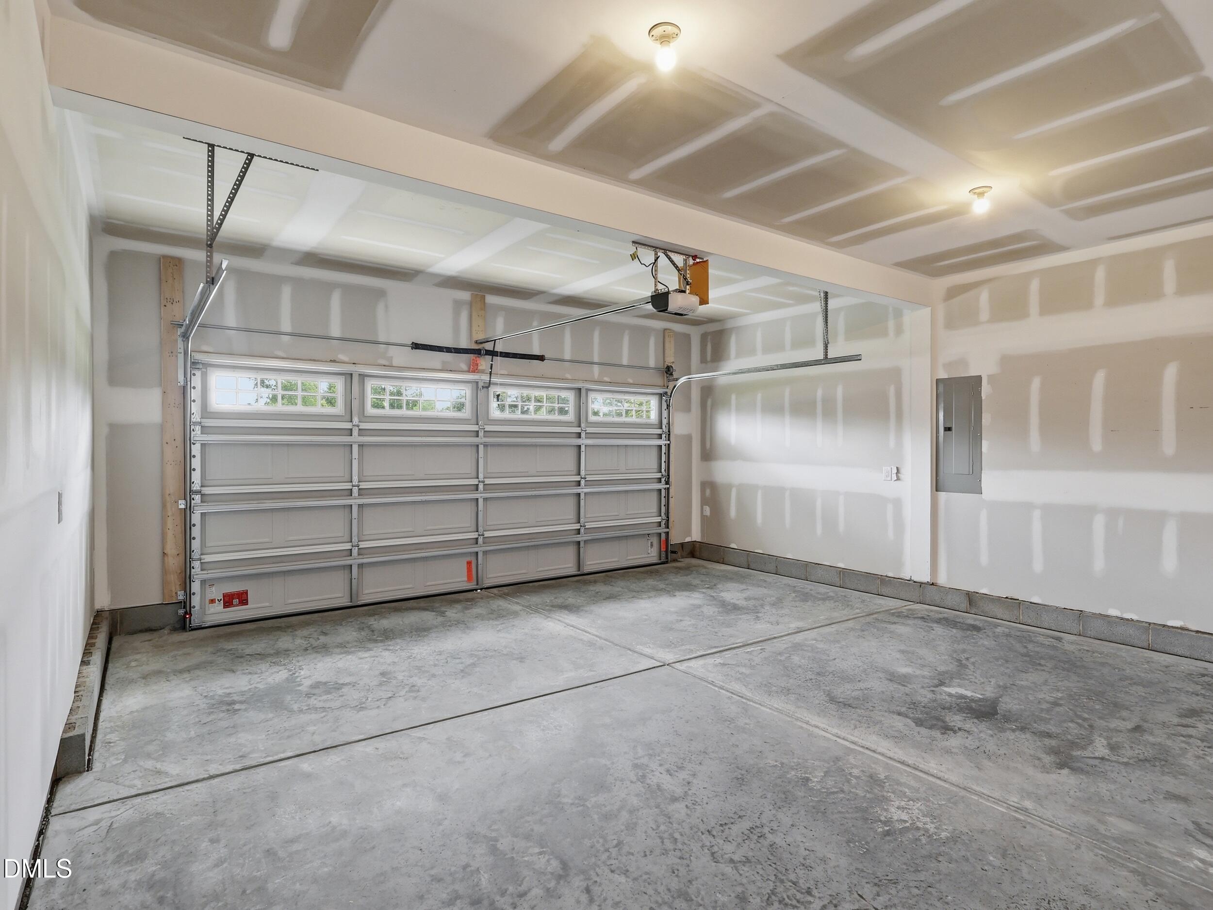 325 Oak Meadow Lane Property Photo 16