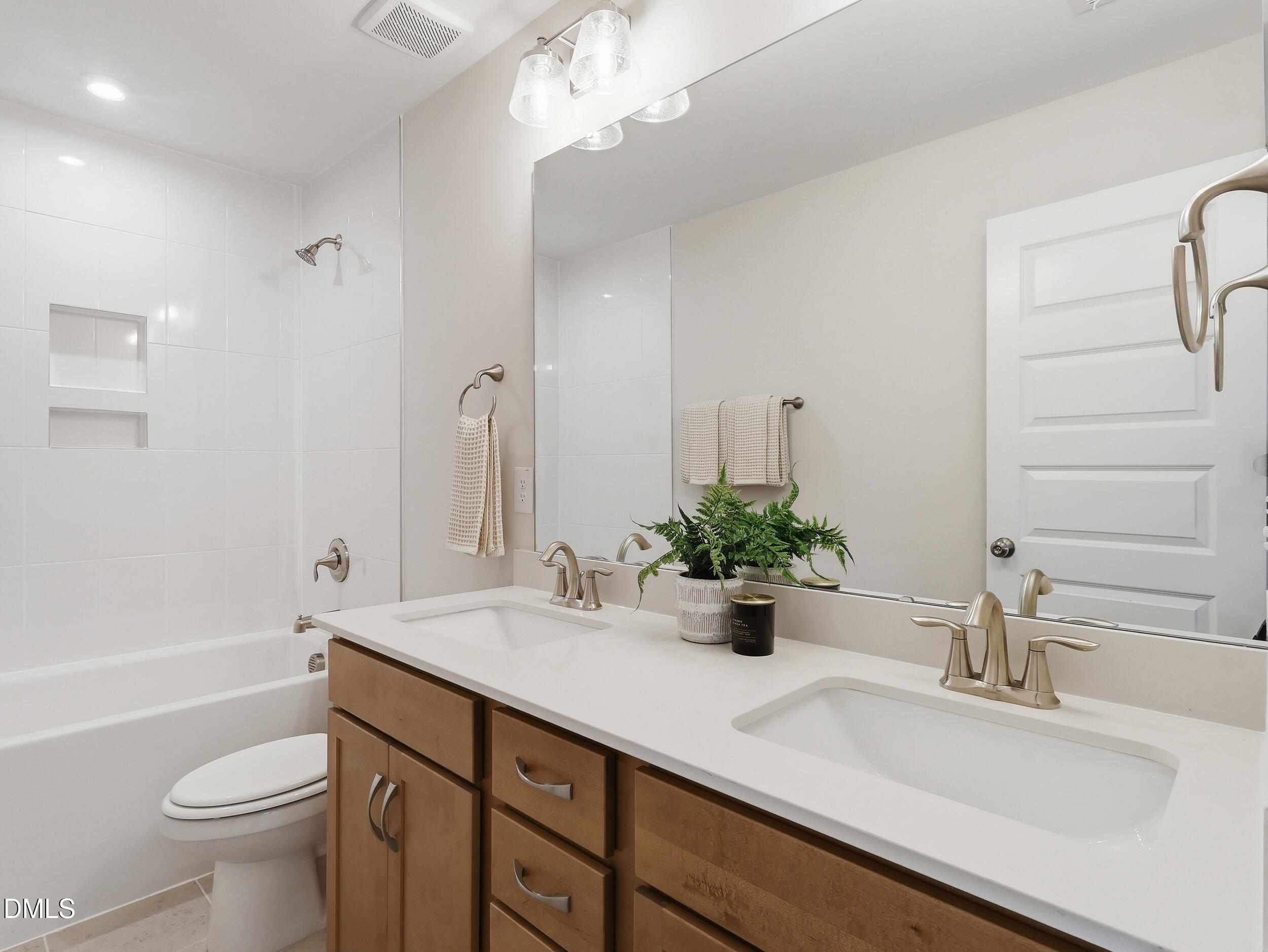 325 Oak Meadow Lane Property Photo 19
