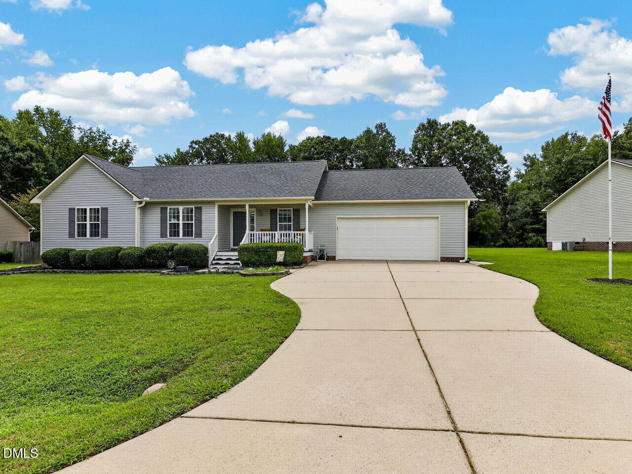 292 Middle Landing Drive Property Photo 1