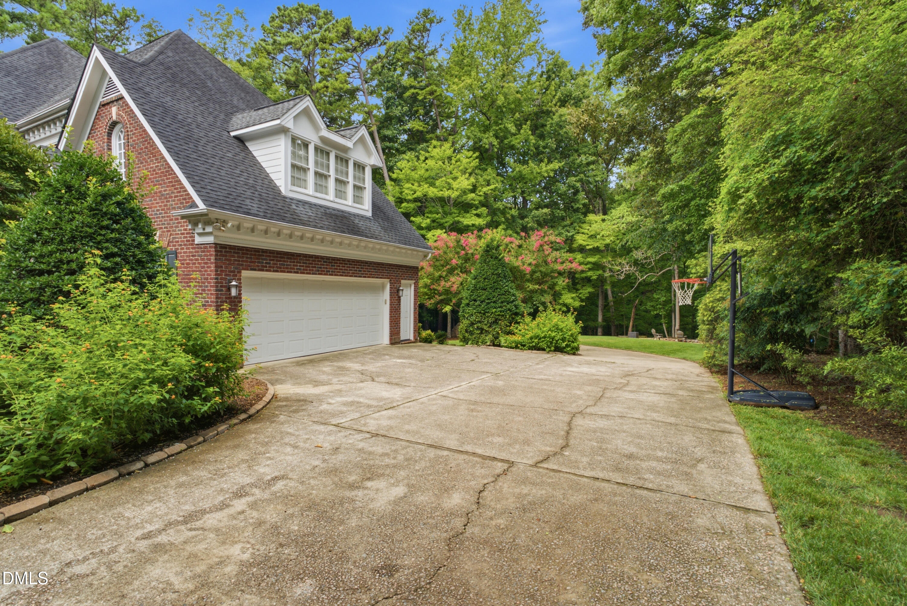 421 Swans Mill Crossing Property Photo 57