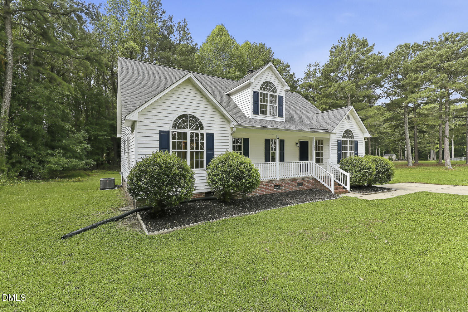 1025 Ashton Hollow Drive Property Photo 2