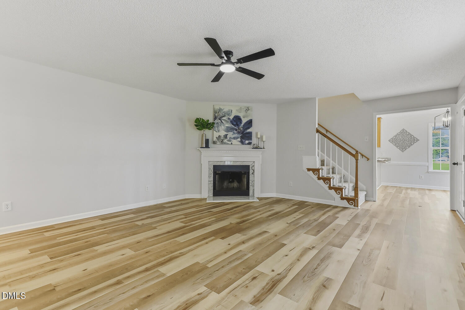 1025 Ashton Hollow Drive Property Photo 4
