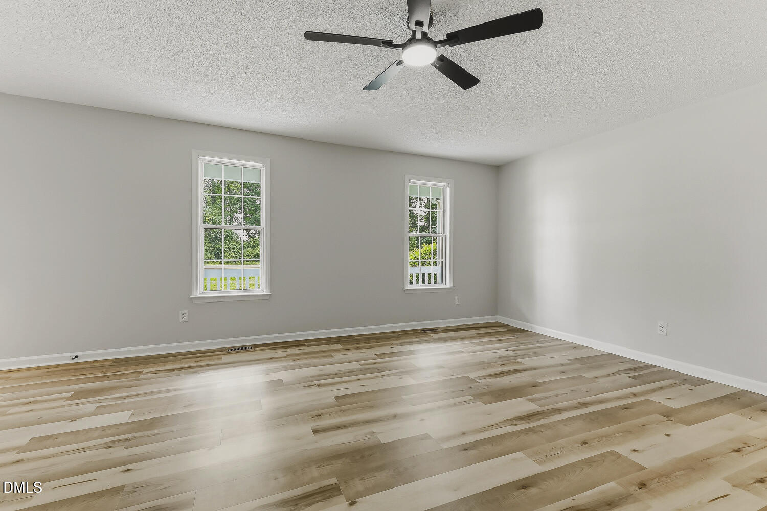 1025 Ashton Hollow Drive Property Photo 5
