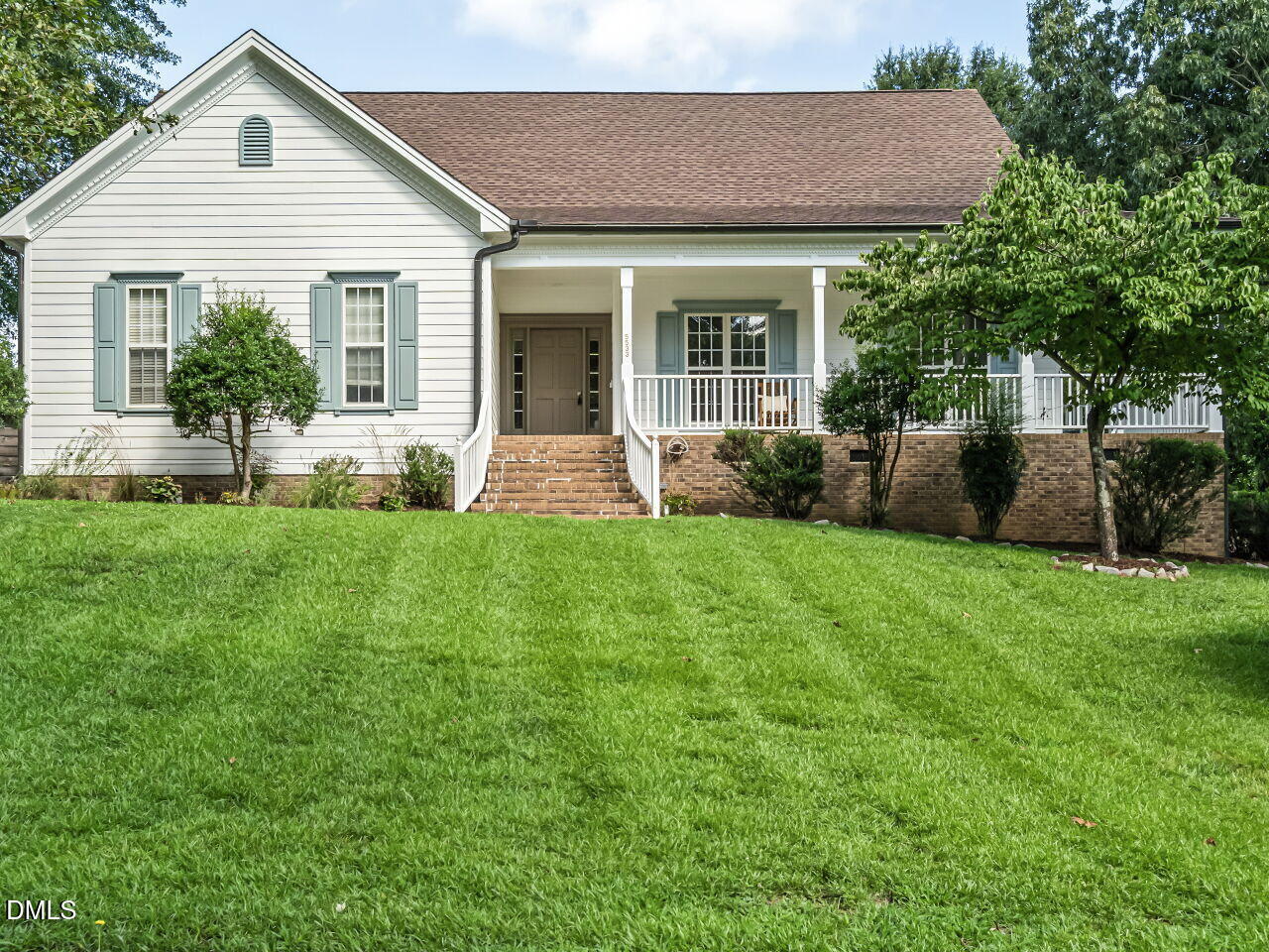 5533 Rolling Field Drive Property Photo 2
