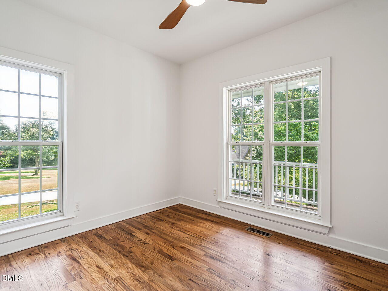 5533 Rolling Field Drive Property Photo 25