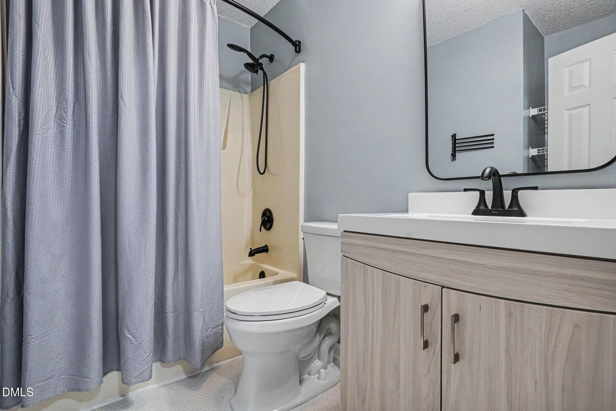 809 Rothshire Court Property Photo 15