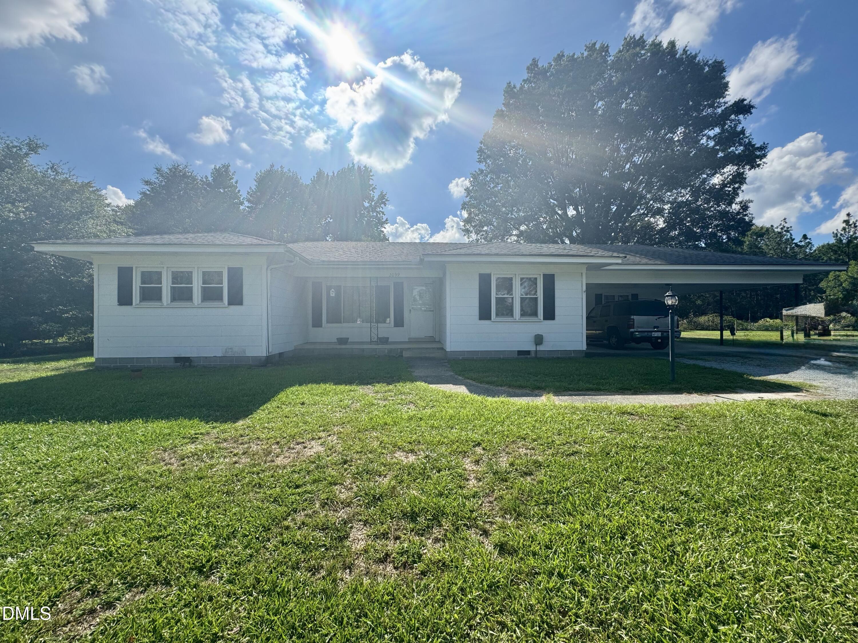 2099 N Salemburg Highway Property Photo 1