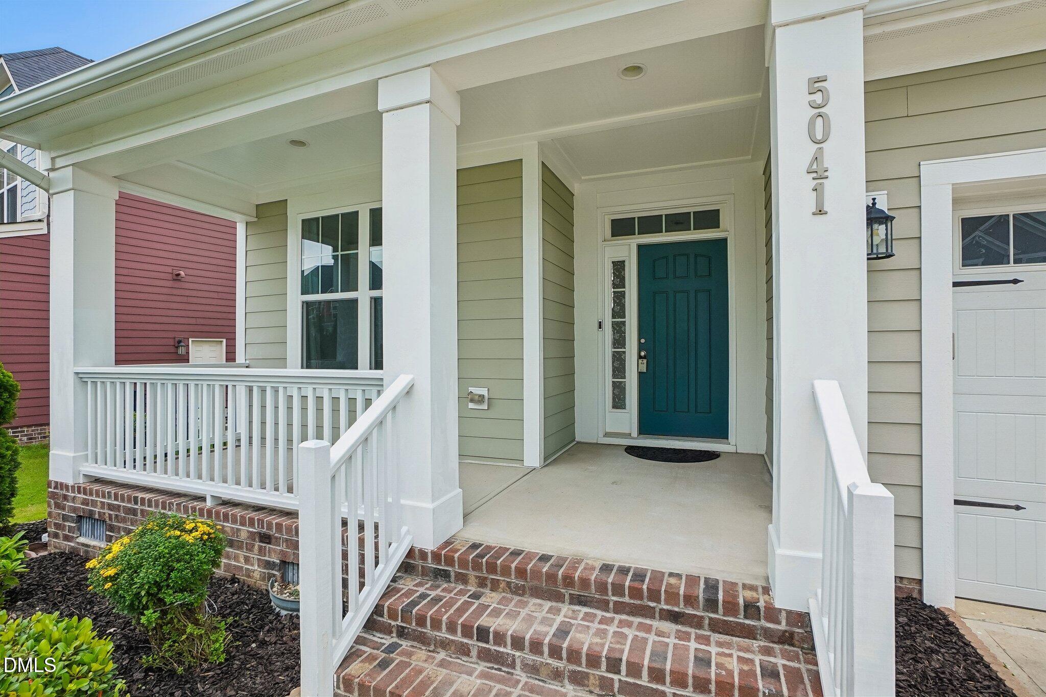 5041 Aspen Meadow Street Property Photo 2