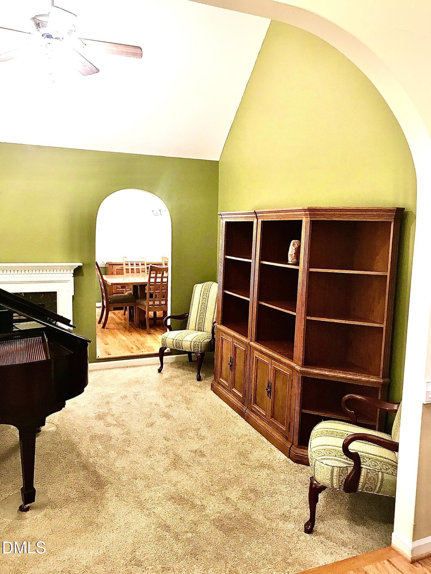 225 Tamworth Drive Property Photo 11