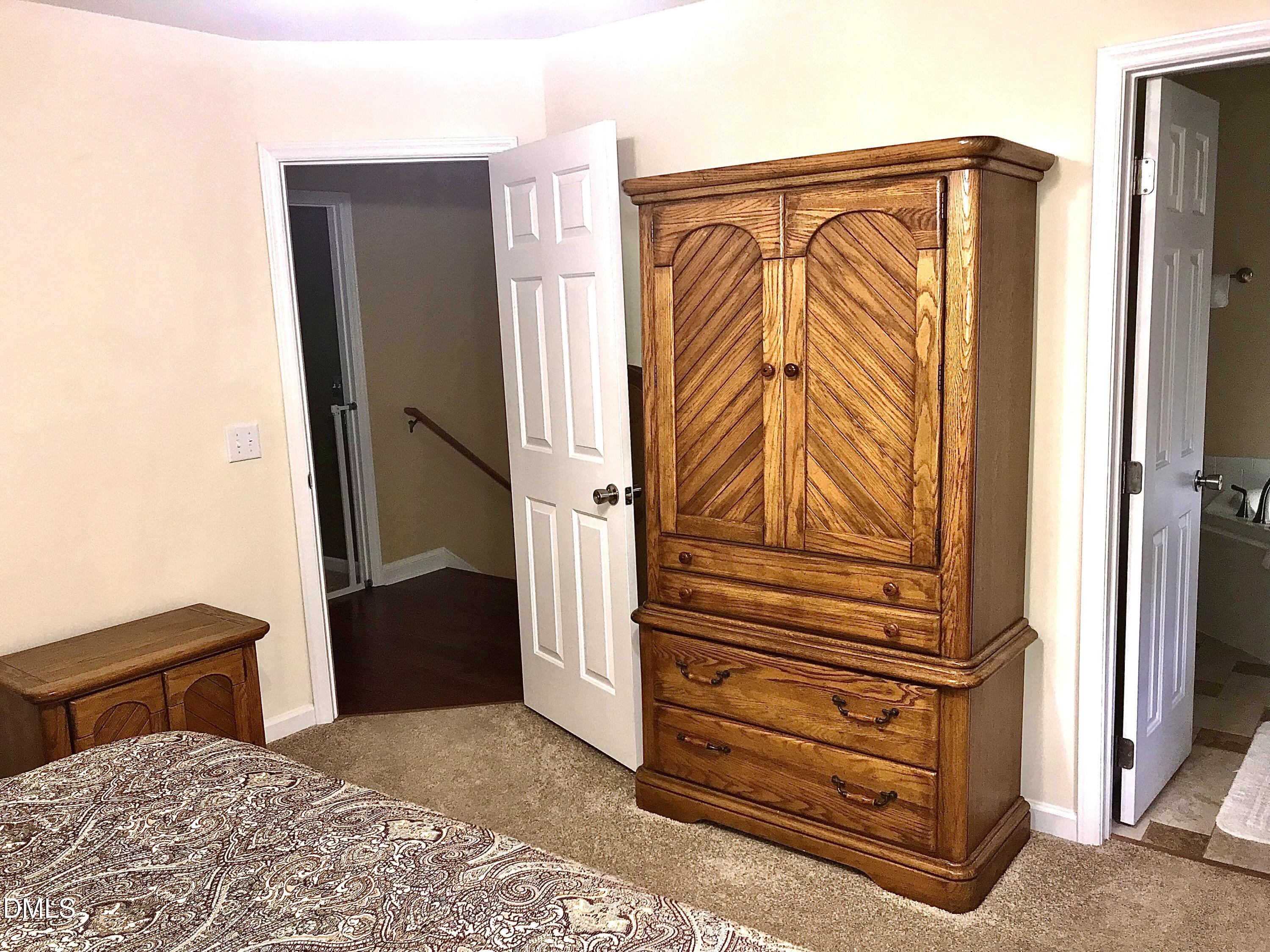 225 Tamworth Drive Property Photo 18