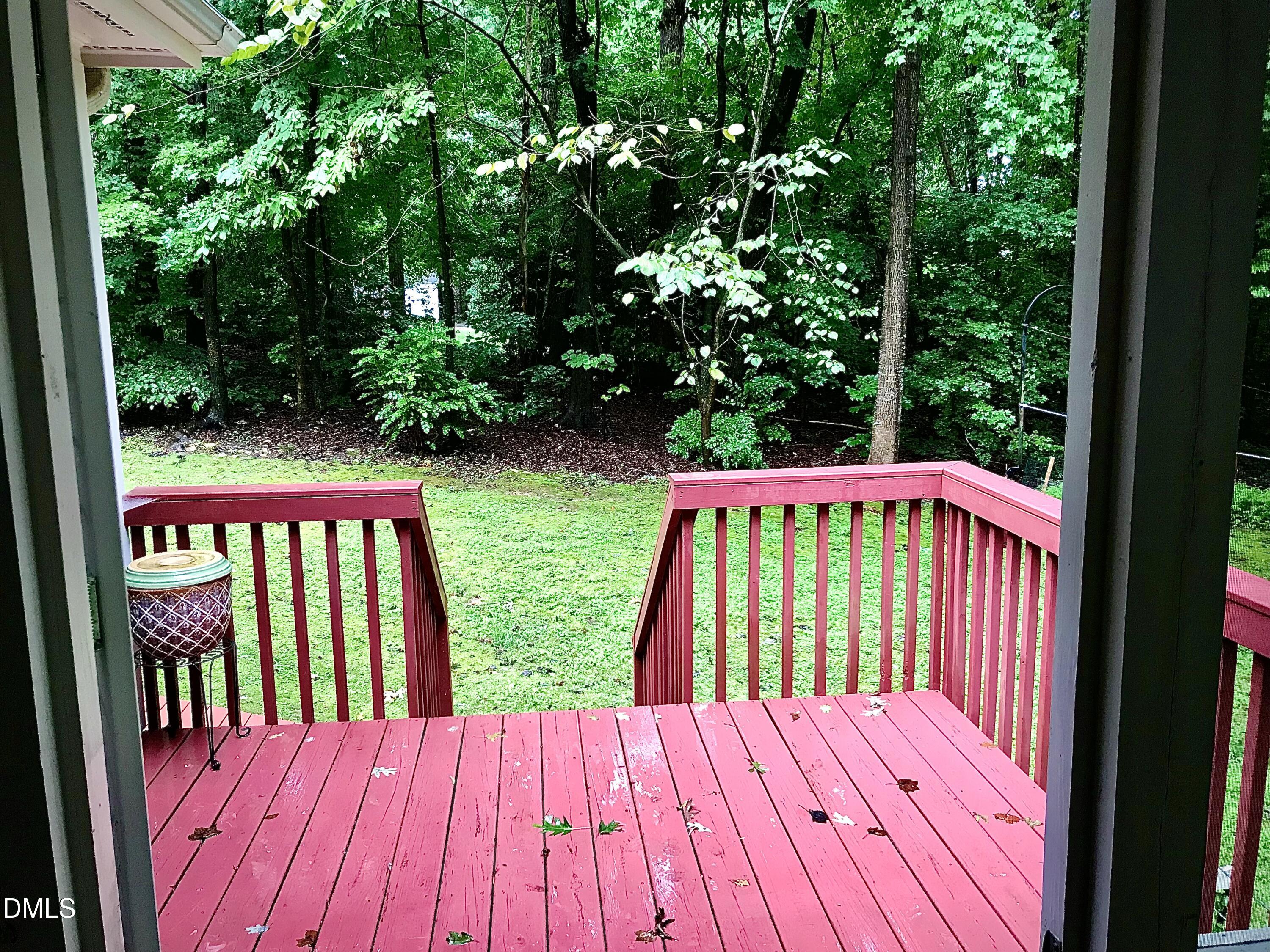 225 Tamworth Drive Property Photo 20