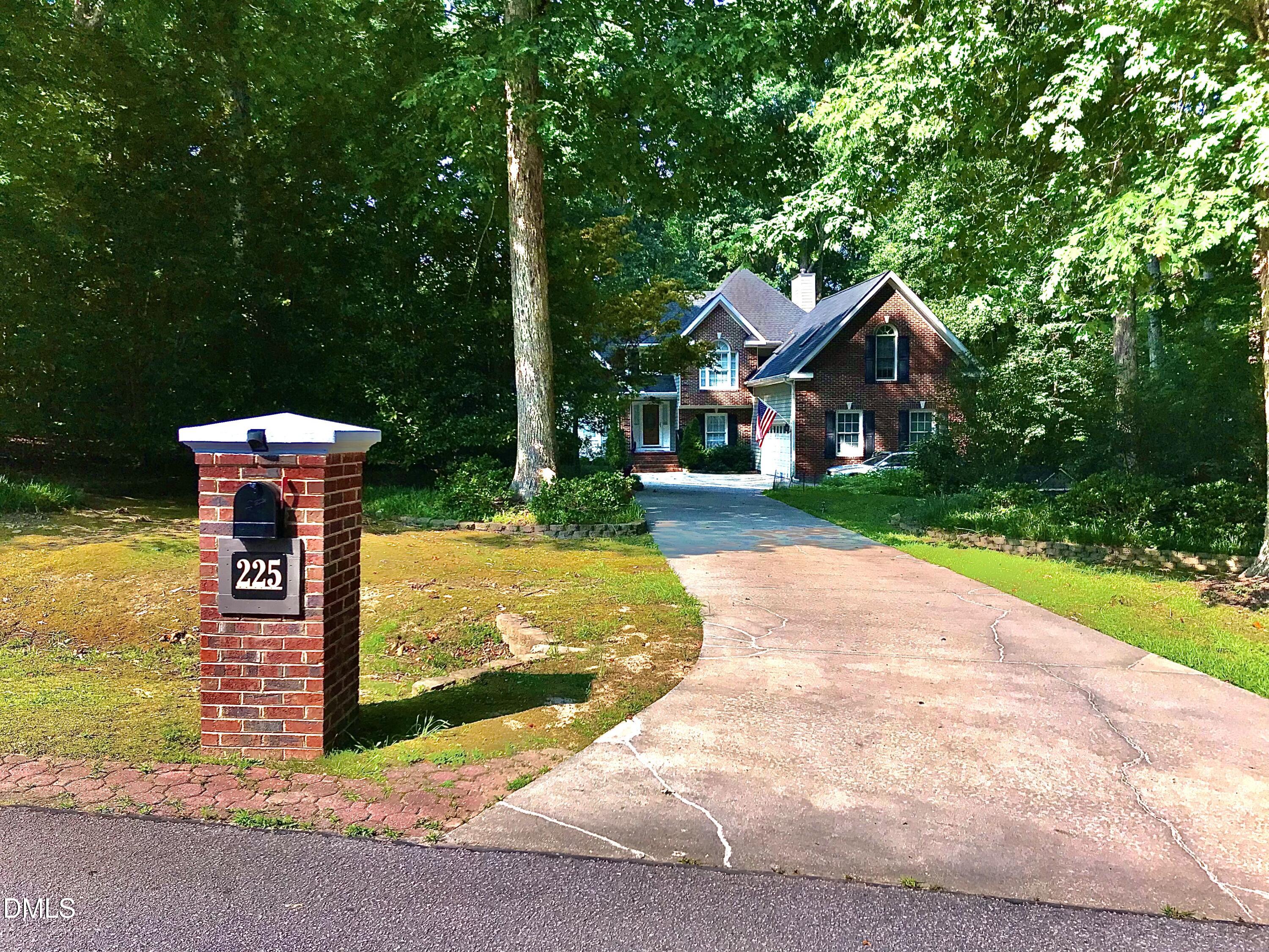 225 Tamworth Drive Property Photo 38