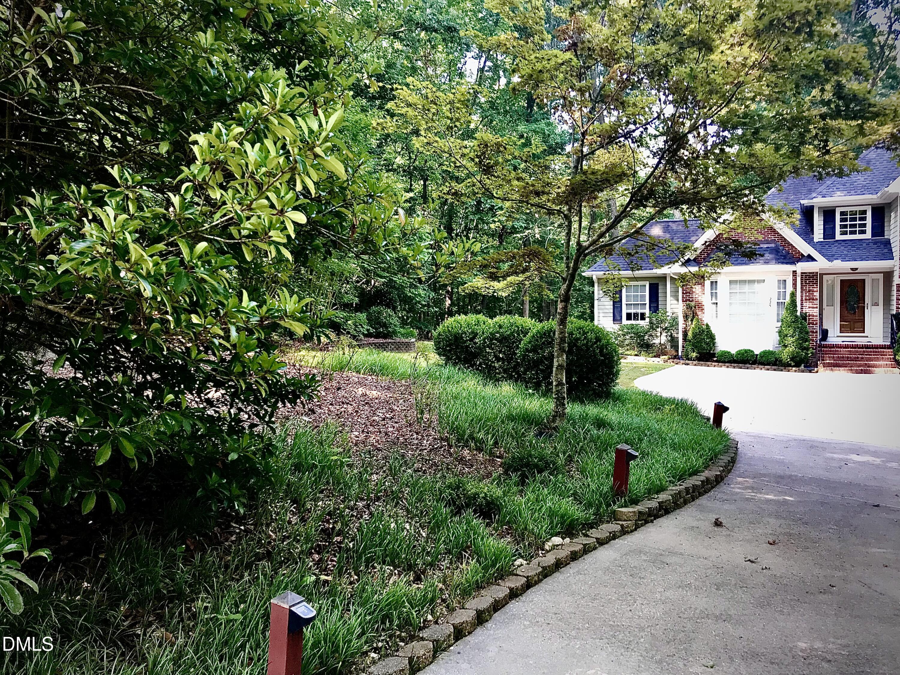 225 Tamworth Drive Property Photo 39
